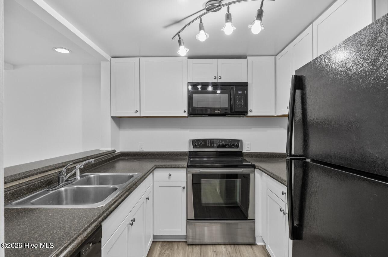 100554147 | Photo 13