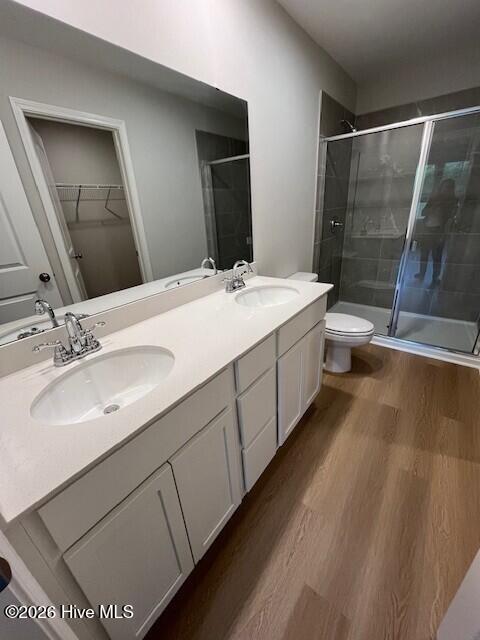 100567175 | Photo 23