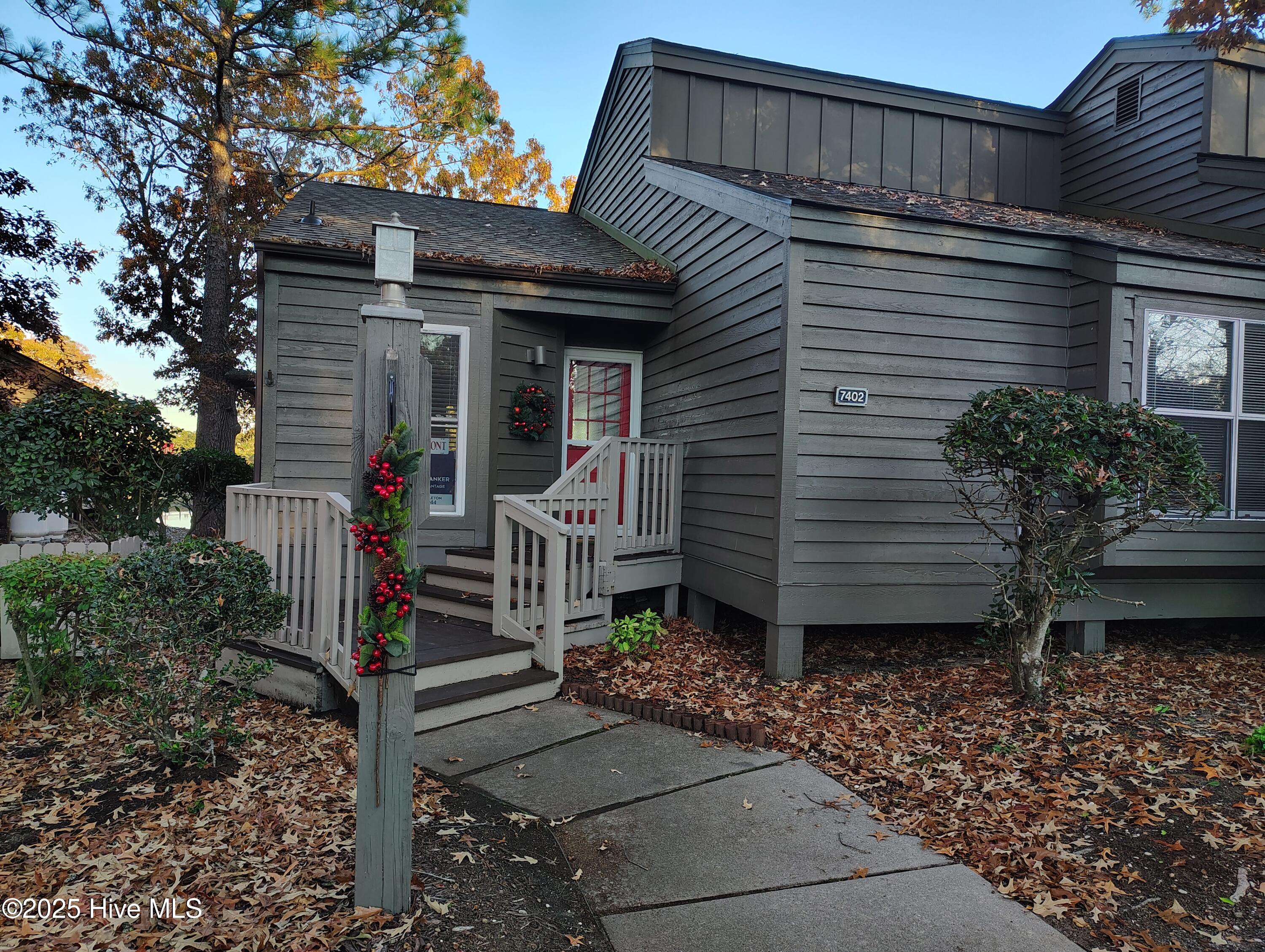 Homes for sale in New Bern, NC | 7402 Windward Dr, New Bern, NC 28560 | MLS# 100489817