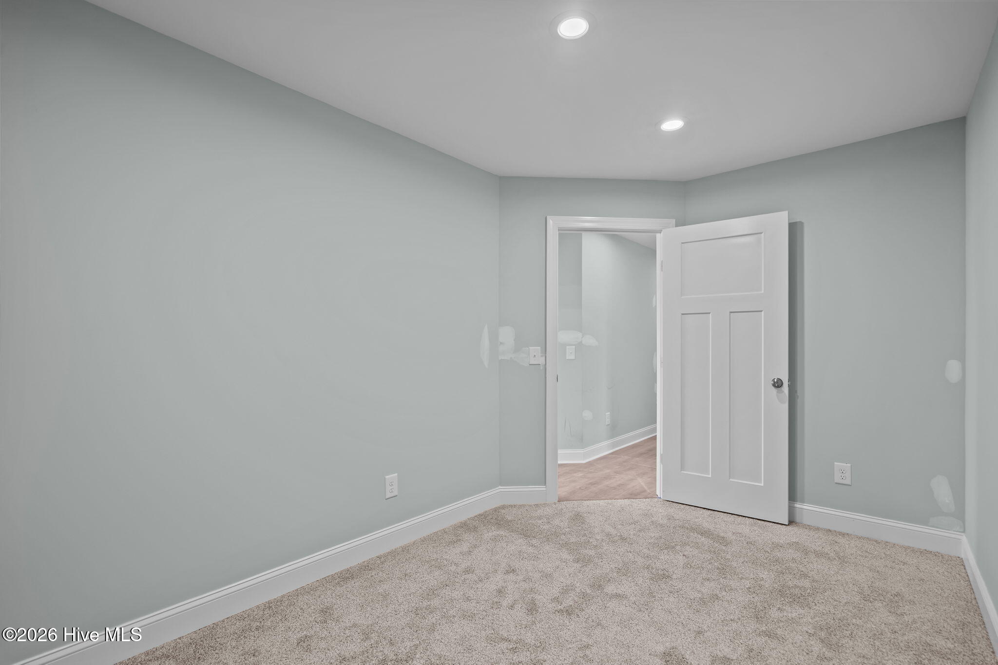 100551885 | Photo 27