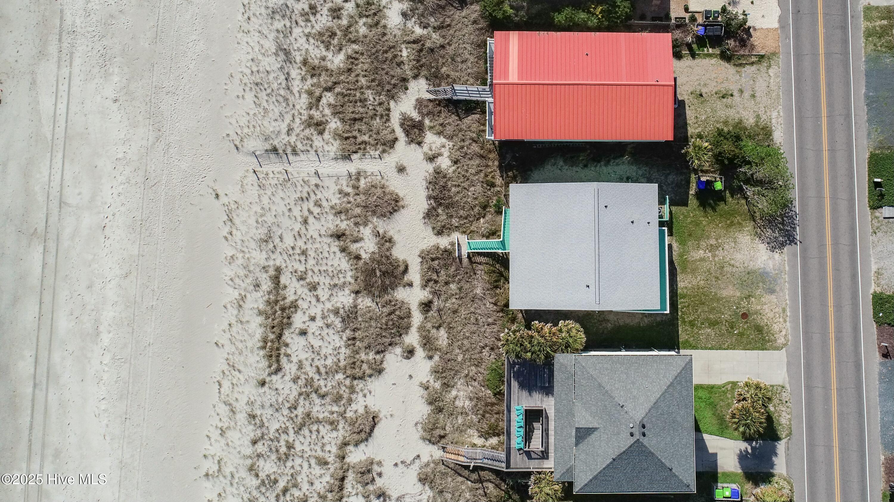 100498643 | Photo 47