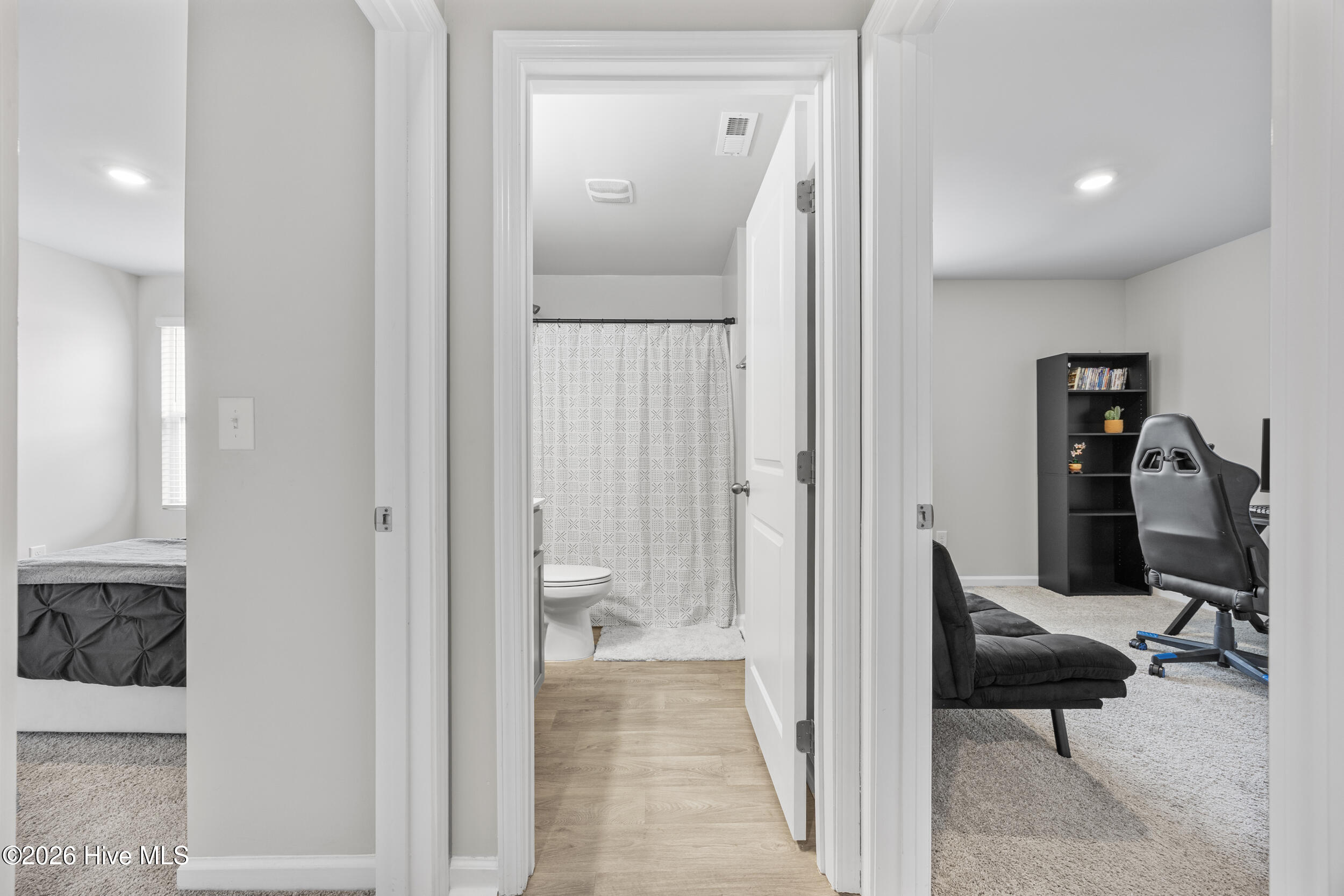 100558614 | Photo 13