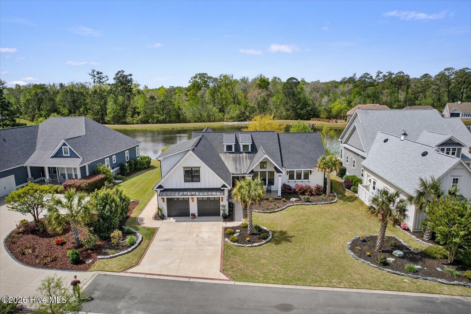 100566266 | Photo 70