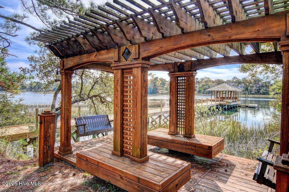 100563966 | Photo 68