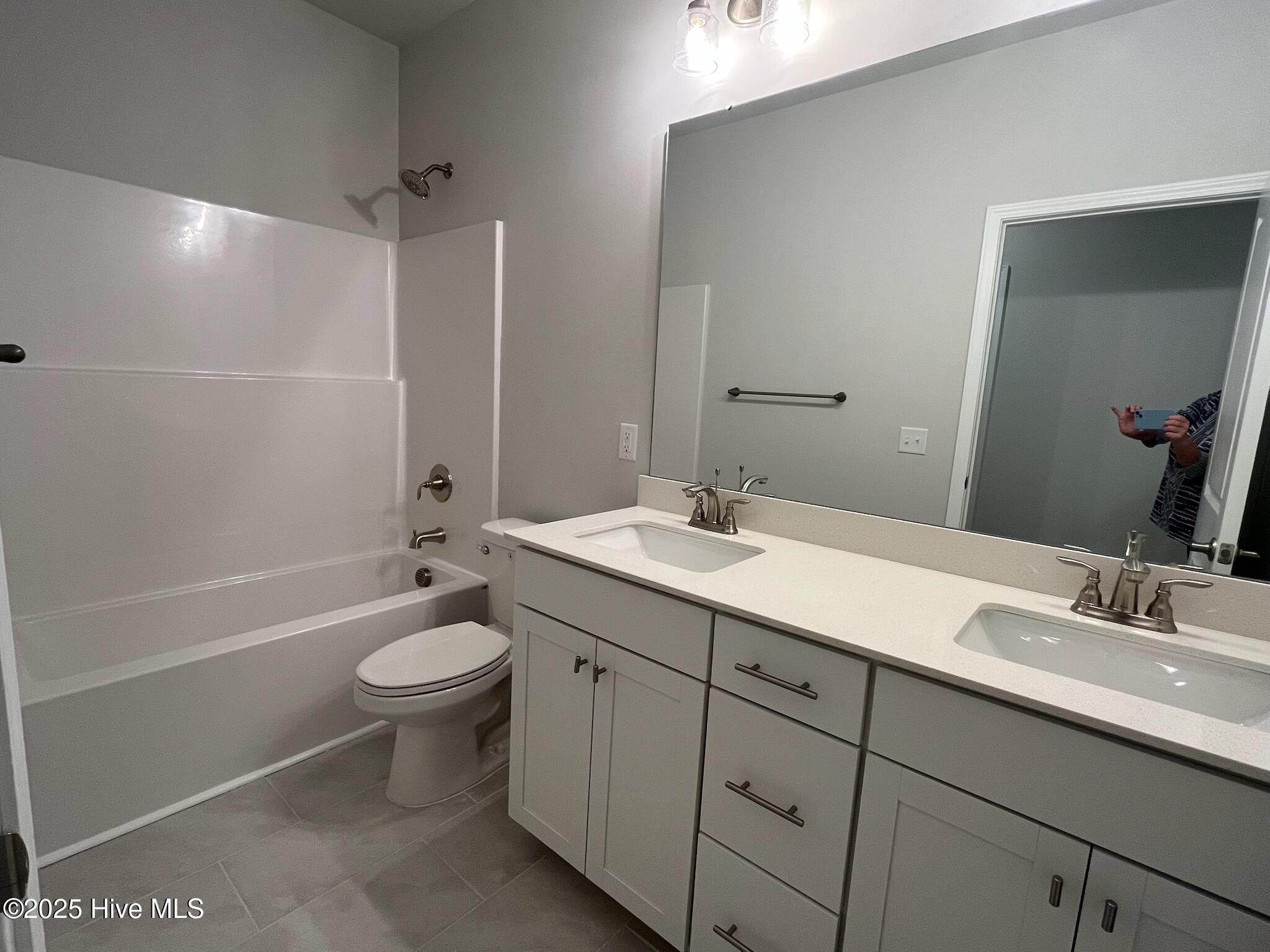 100420978 | Photo 26