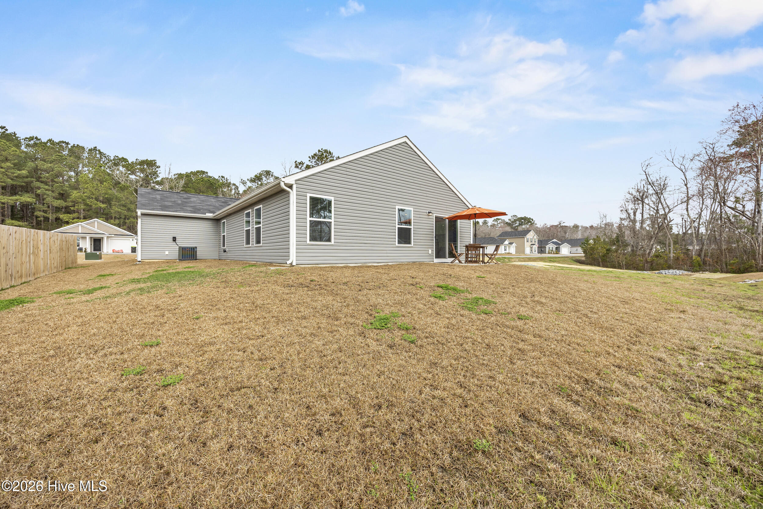 100558614 | Photo 28