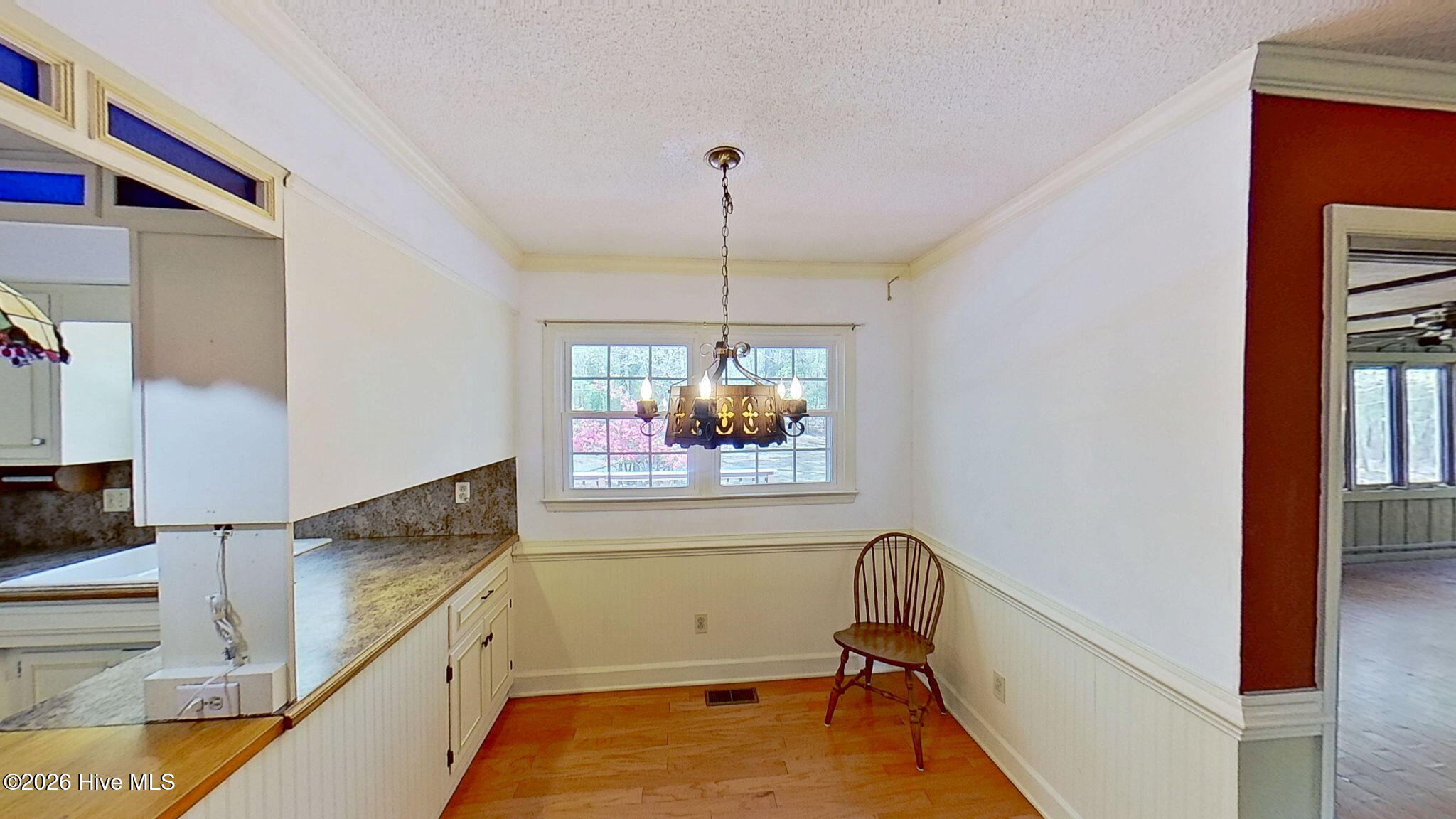 512 Raymond Drive,Arapahoe