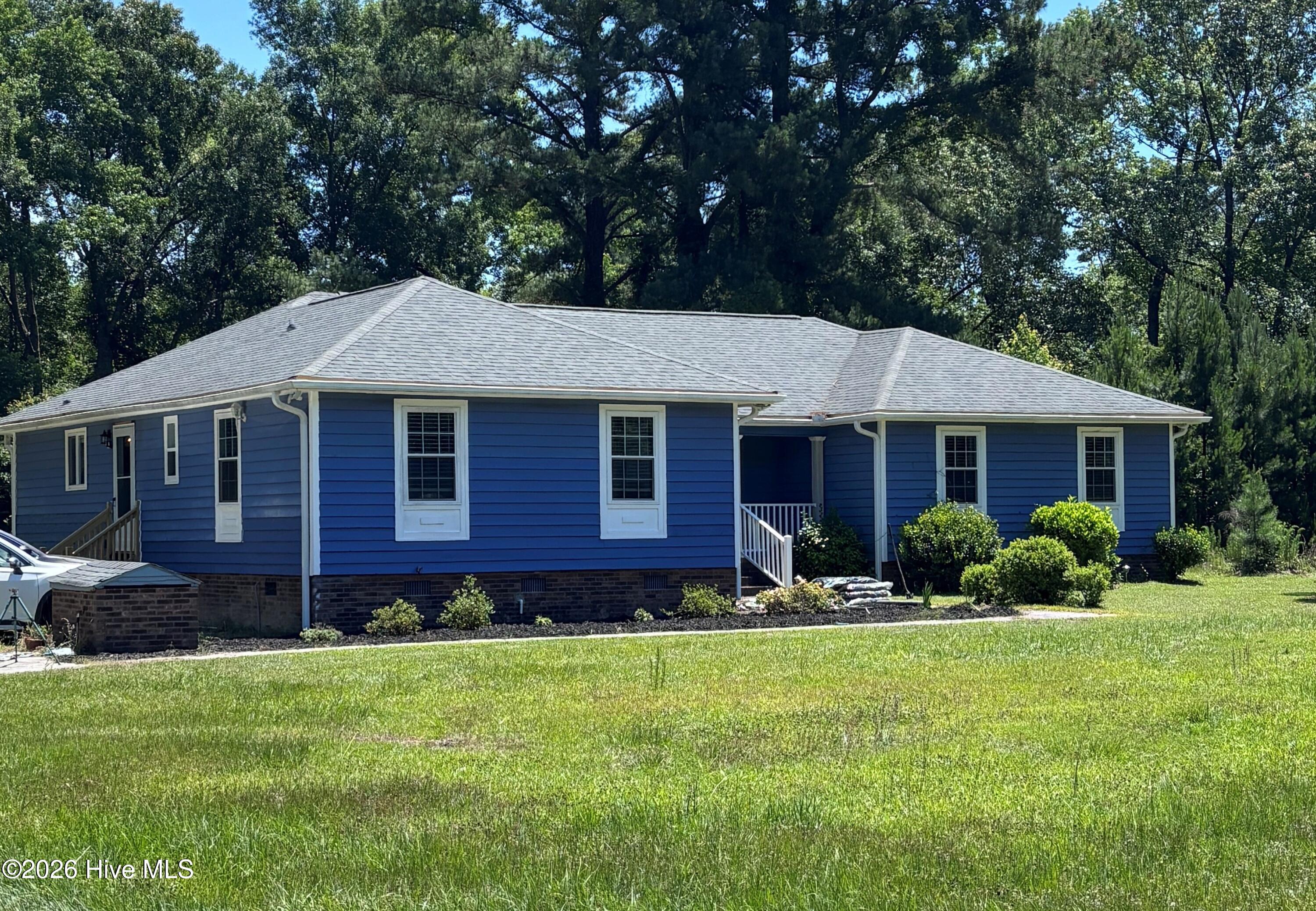 Exterior photo of 1295 Moore Town Road, Rocky Point, NC 28457. MLS: 100579566