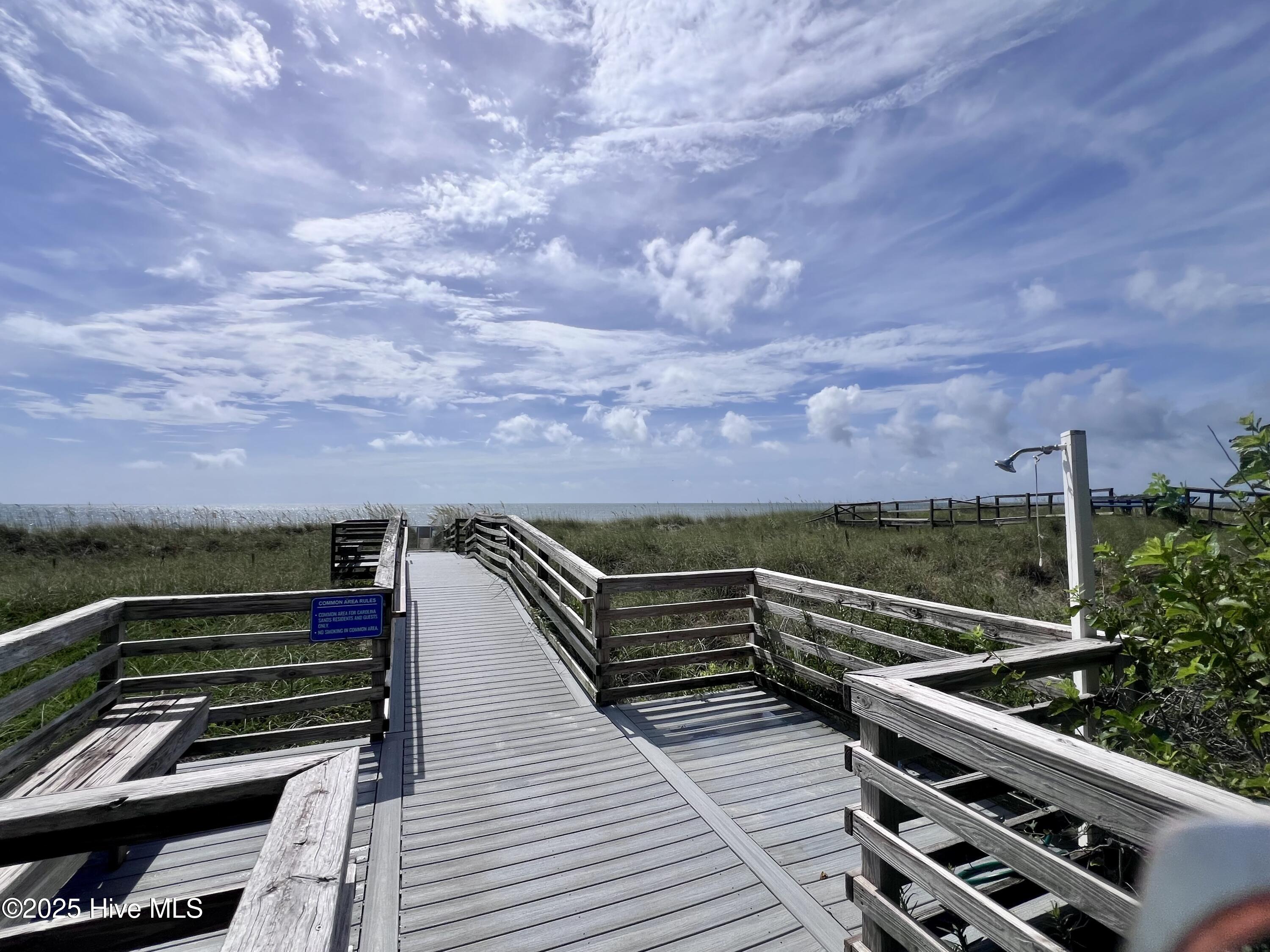 100519287 | Photo 50