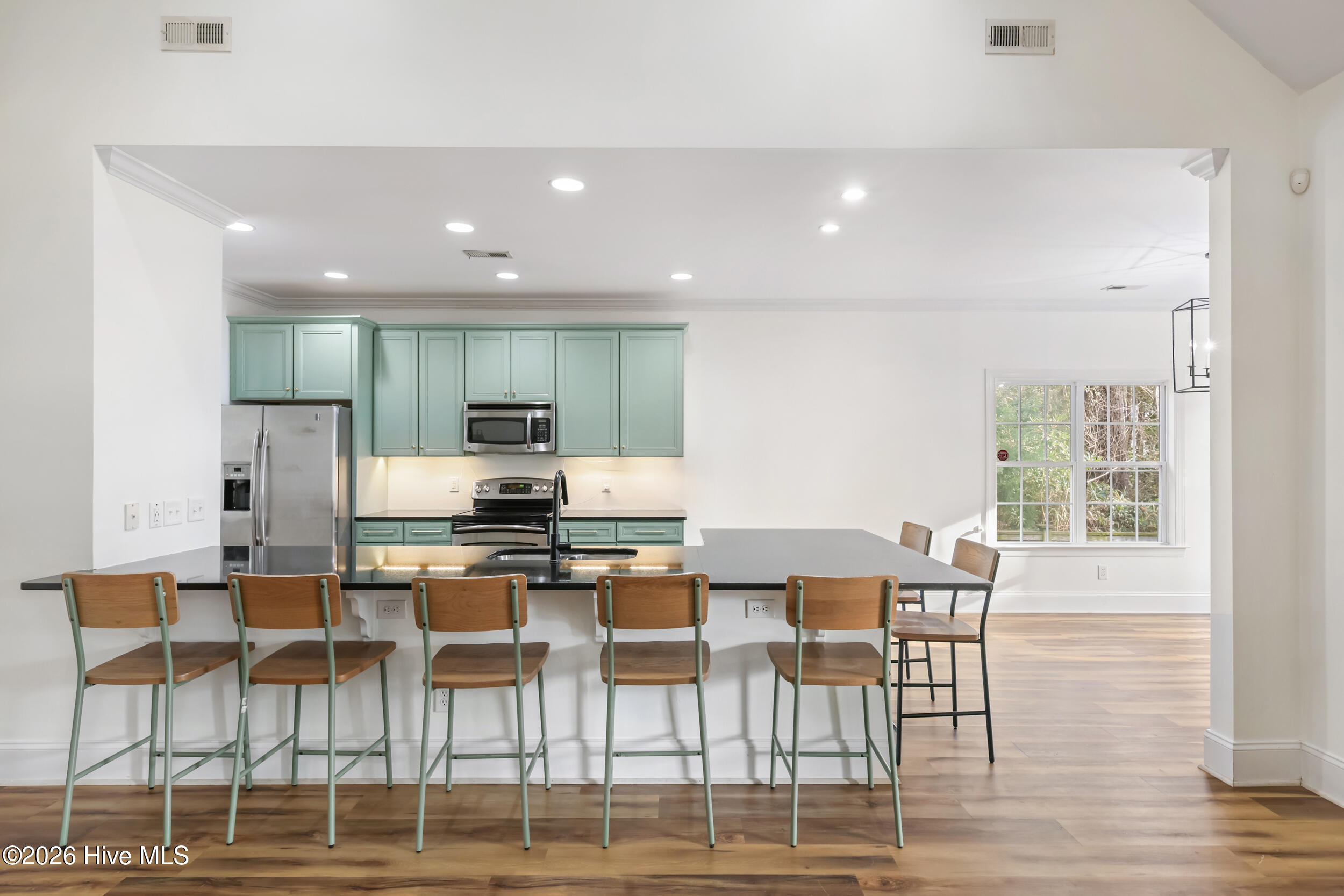 100547349 | Photo 17