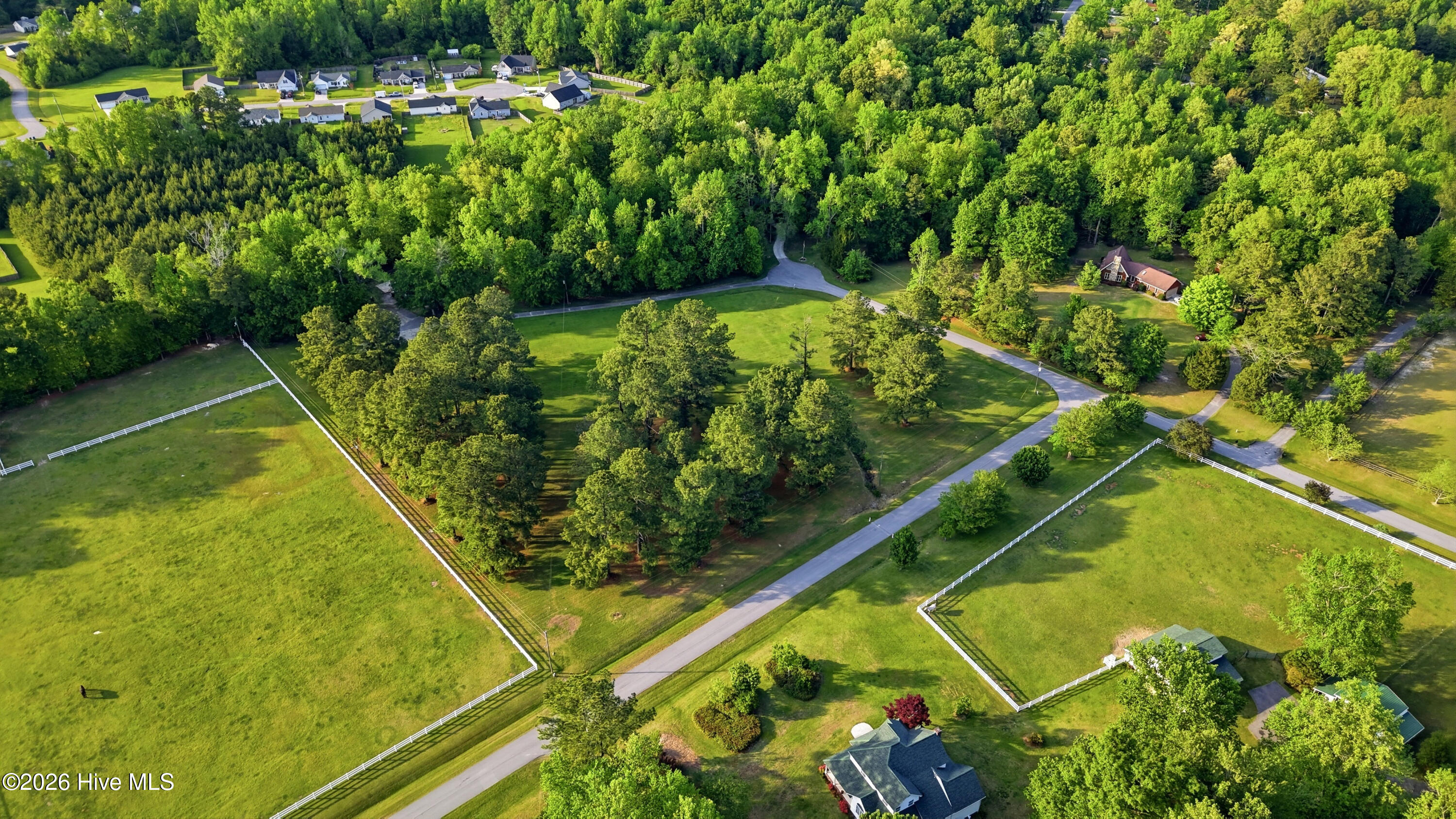 100569494 | Photo 18