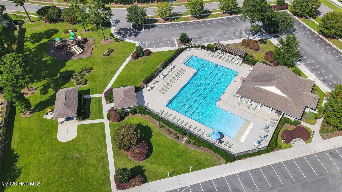 100567099 | Photo 71