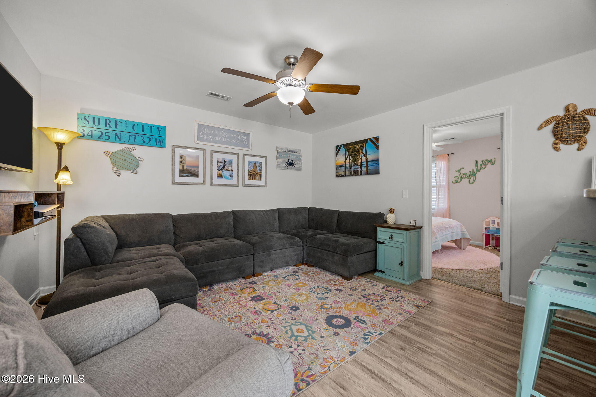 100551648 | Photo 10