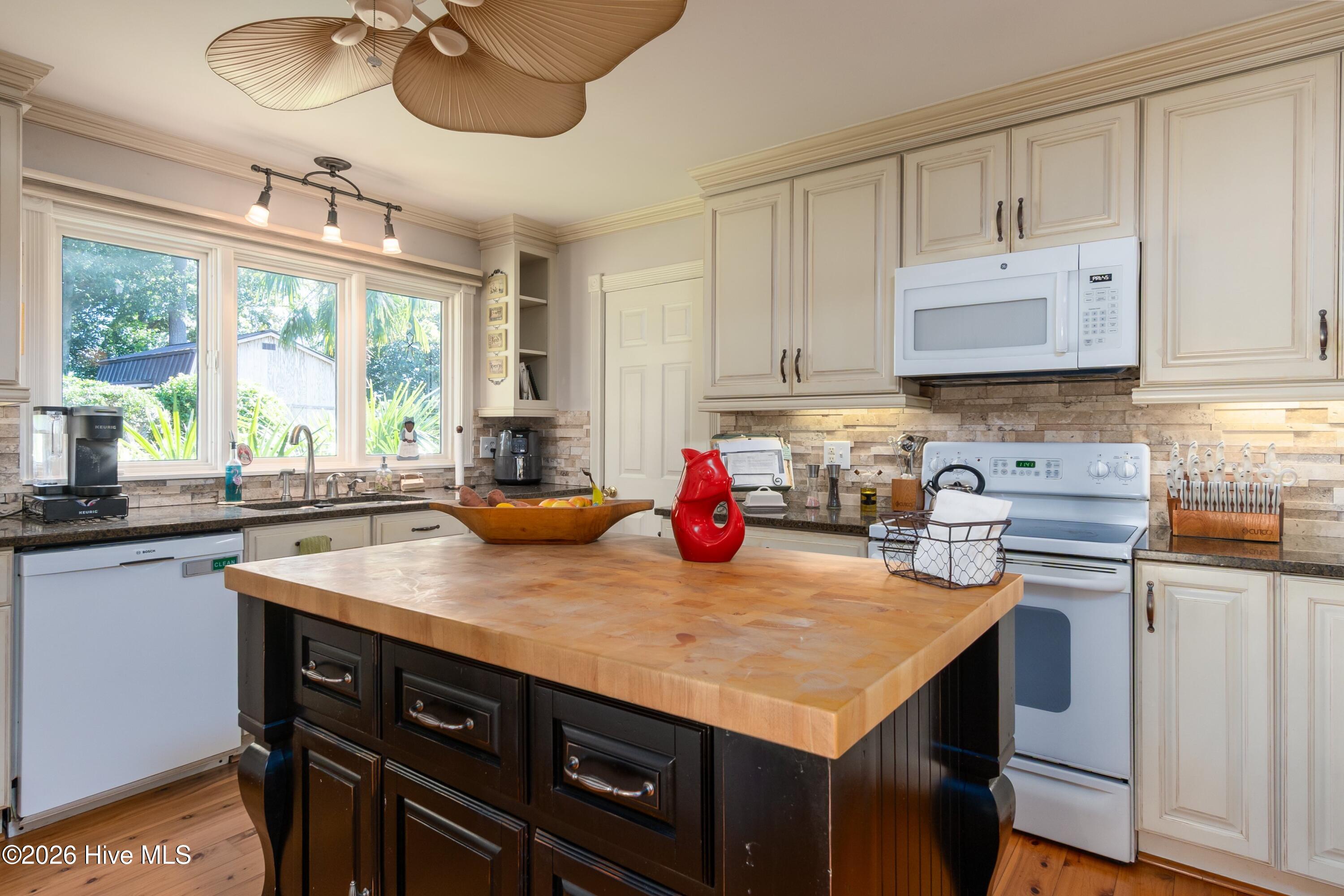 810 Madam Moores Lane A,New Bern