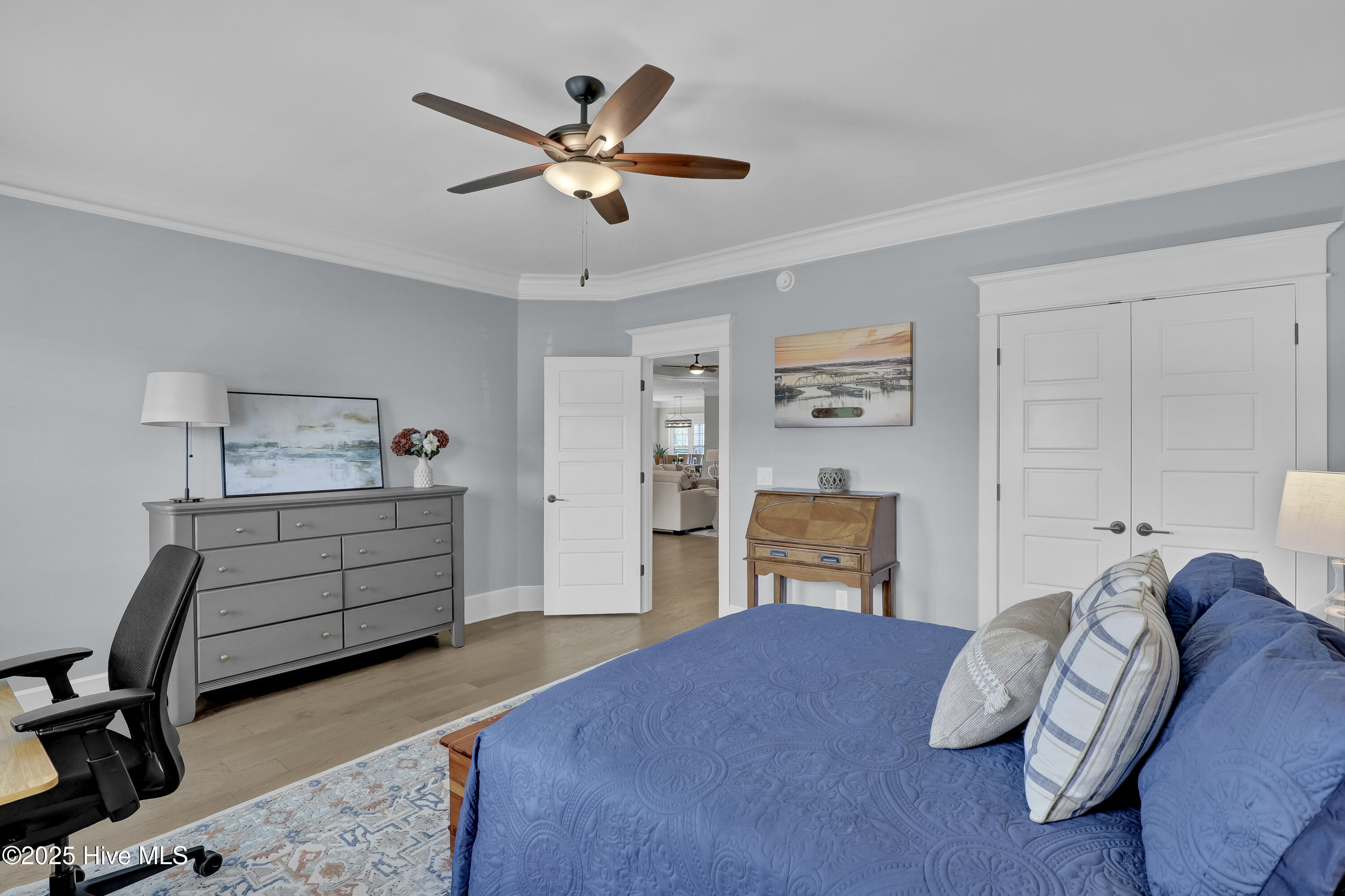 100557046 | Photo 24