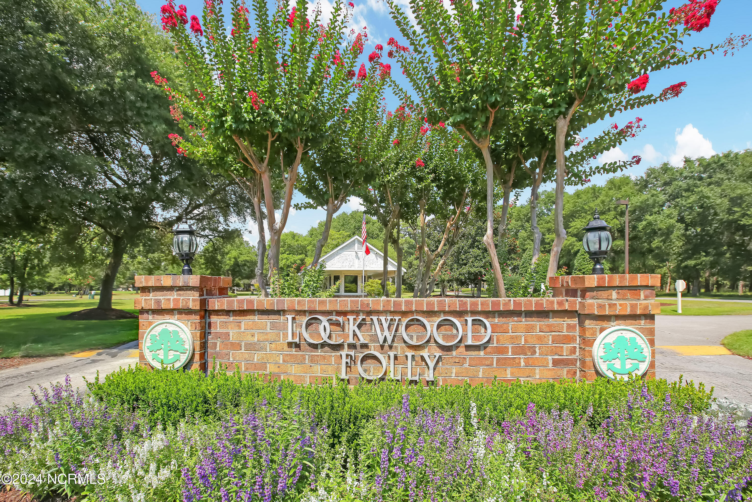 100555679 | Photo 66