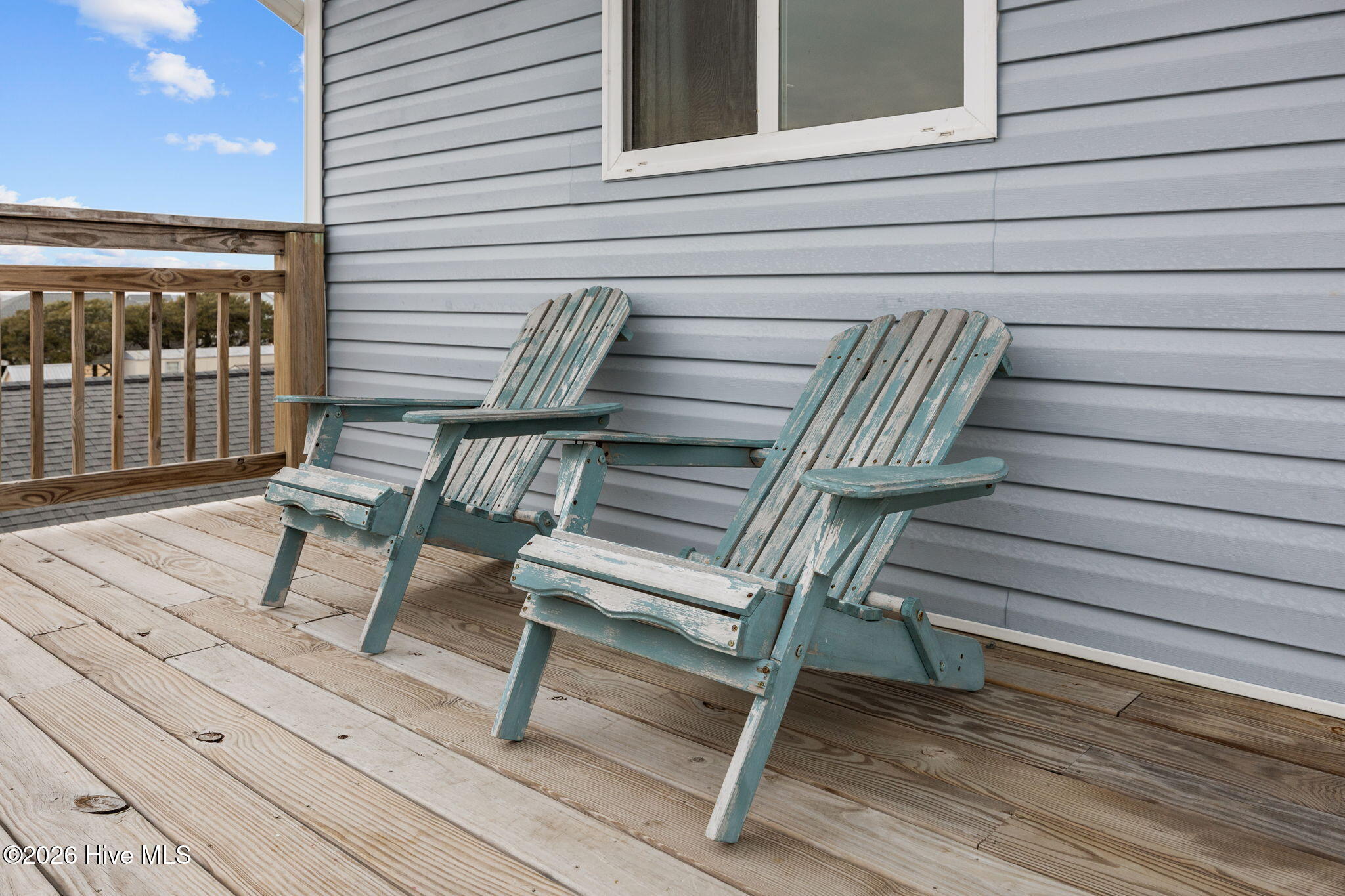 100557334 | Photo 44