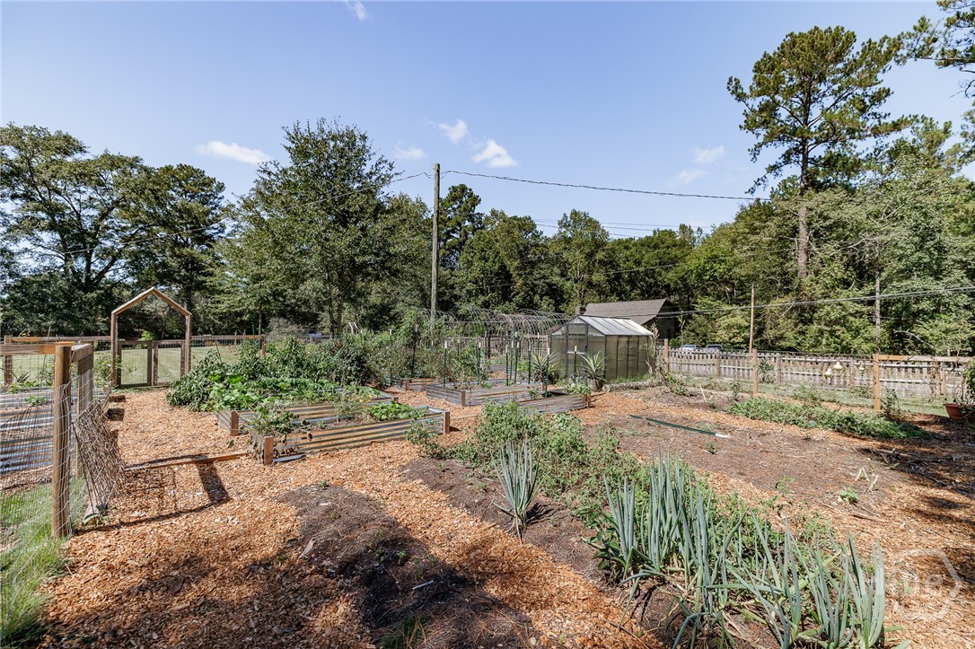 1070 Sunnyside Drive