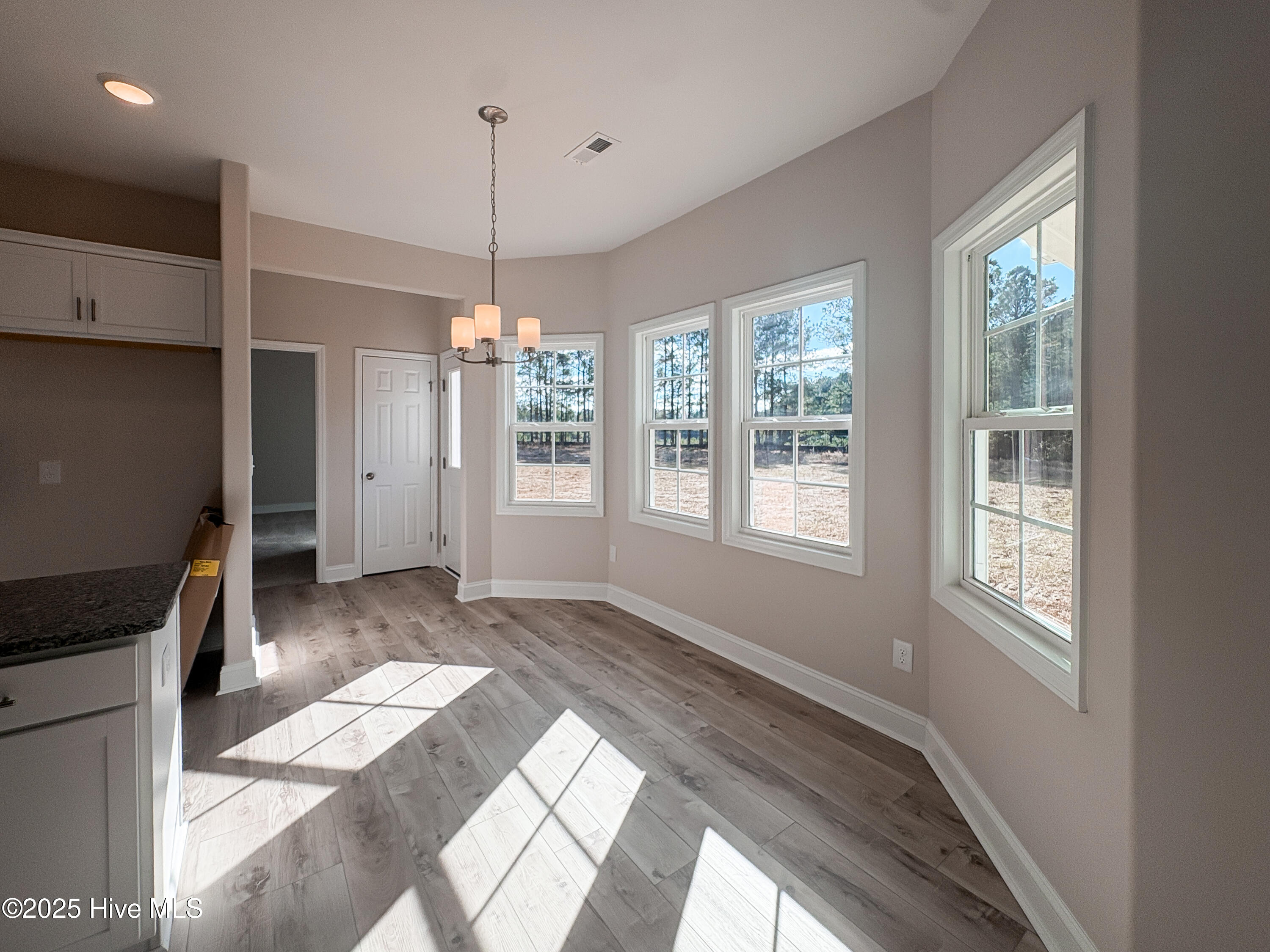 100544649 | Photo 10