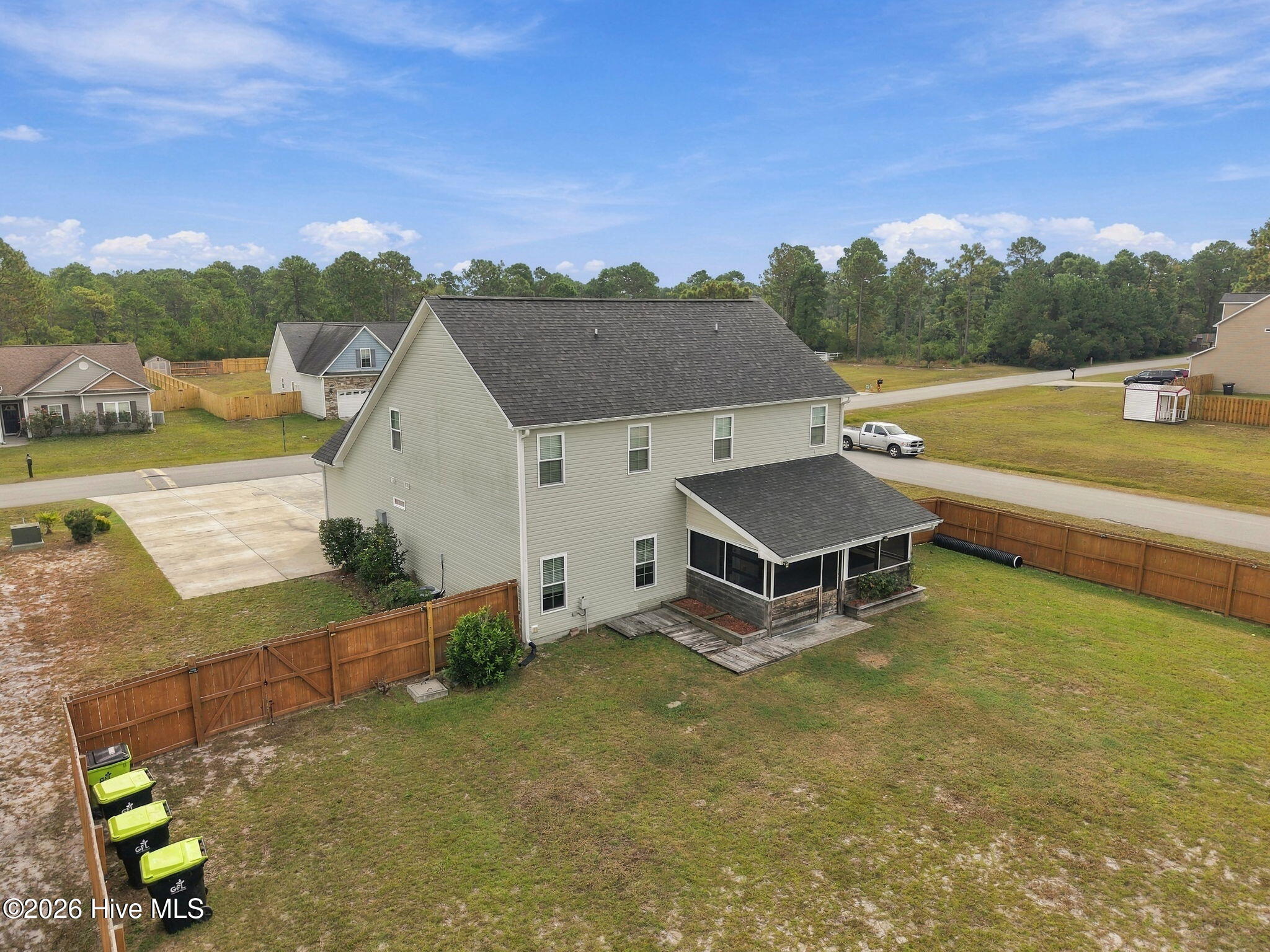 402 Kinroff Drive,Hubert