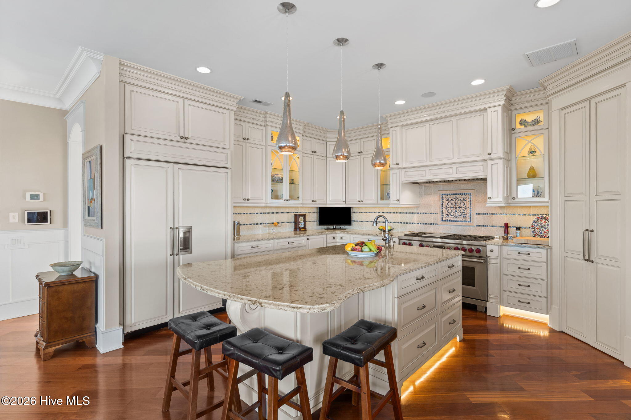 100554777 | Photo 27