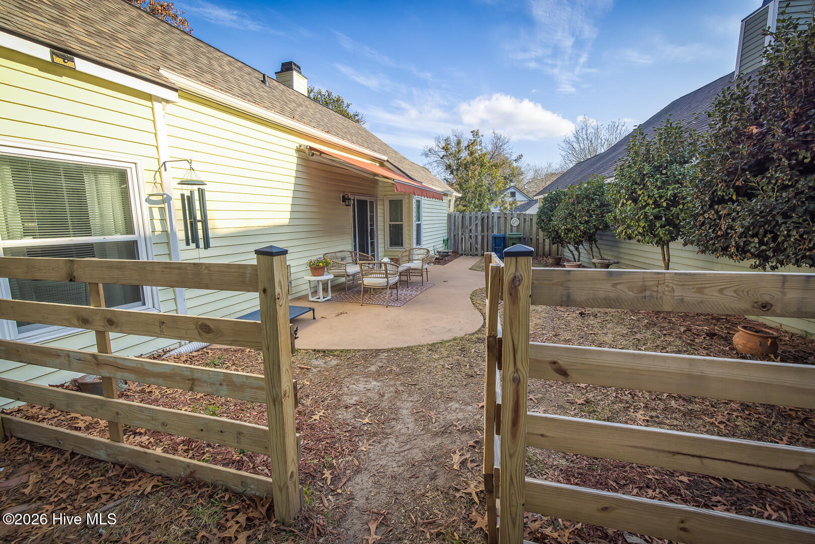 100548540 | Photo 24