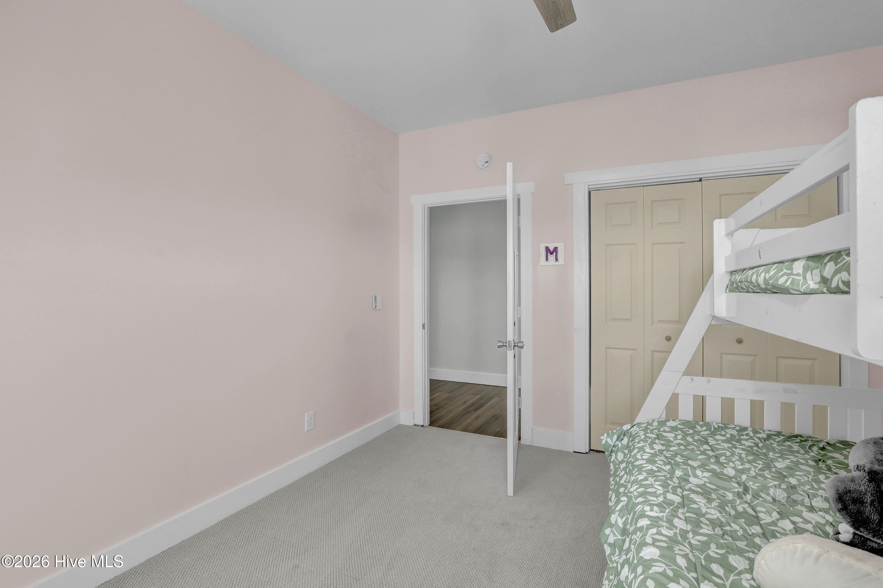 100551394 | Photo 40