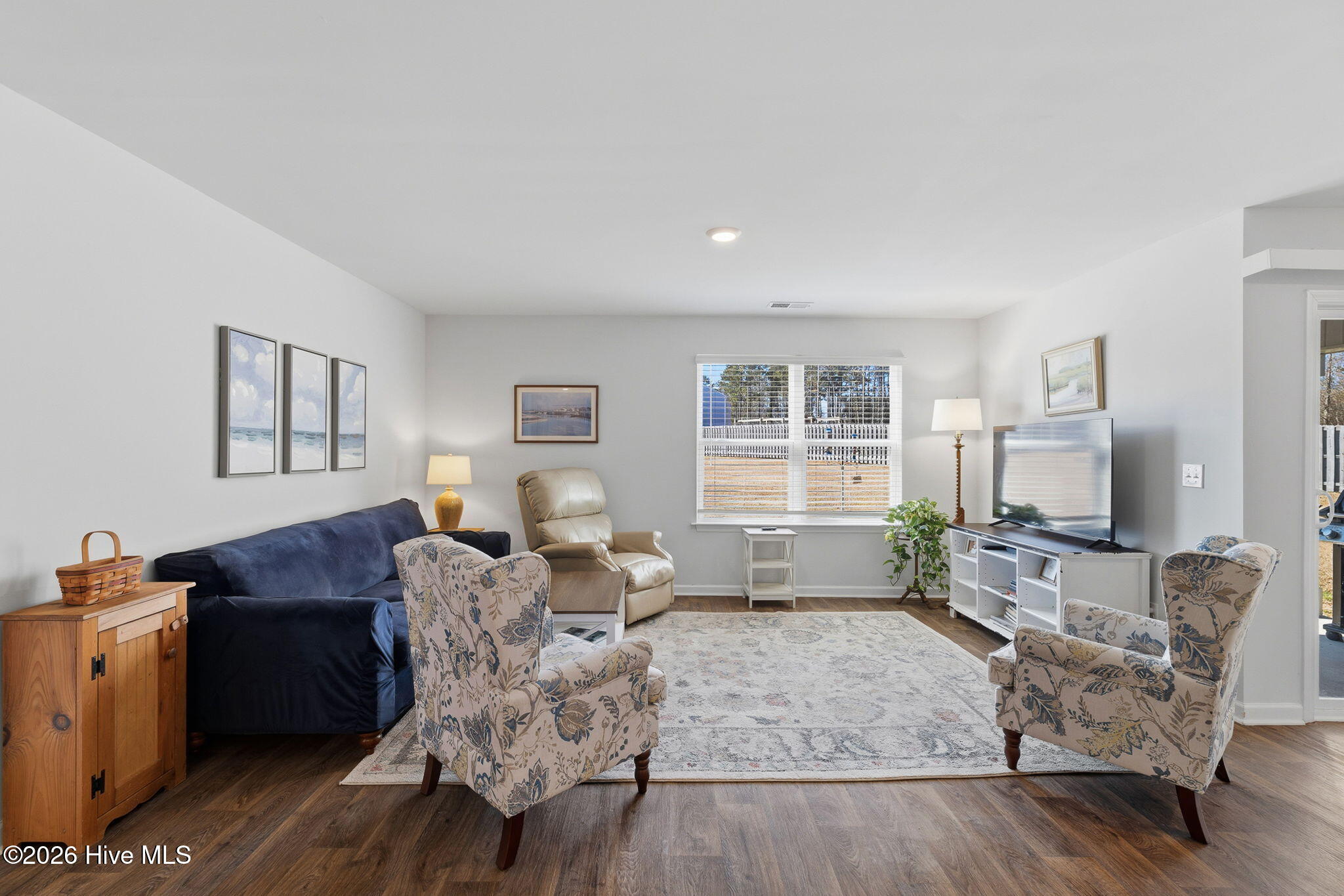 100553994 | Photo 16