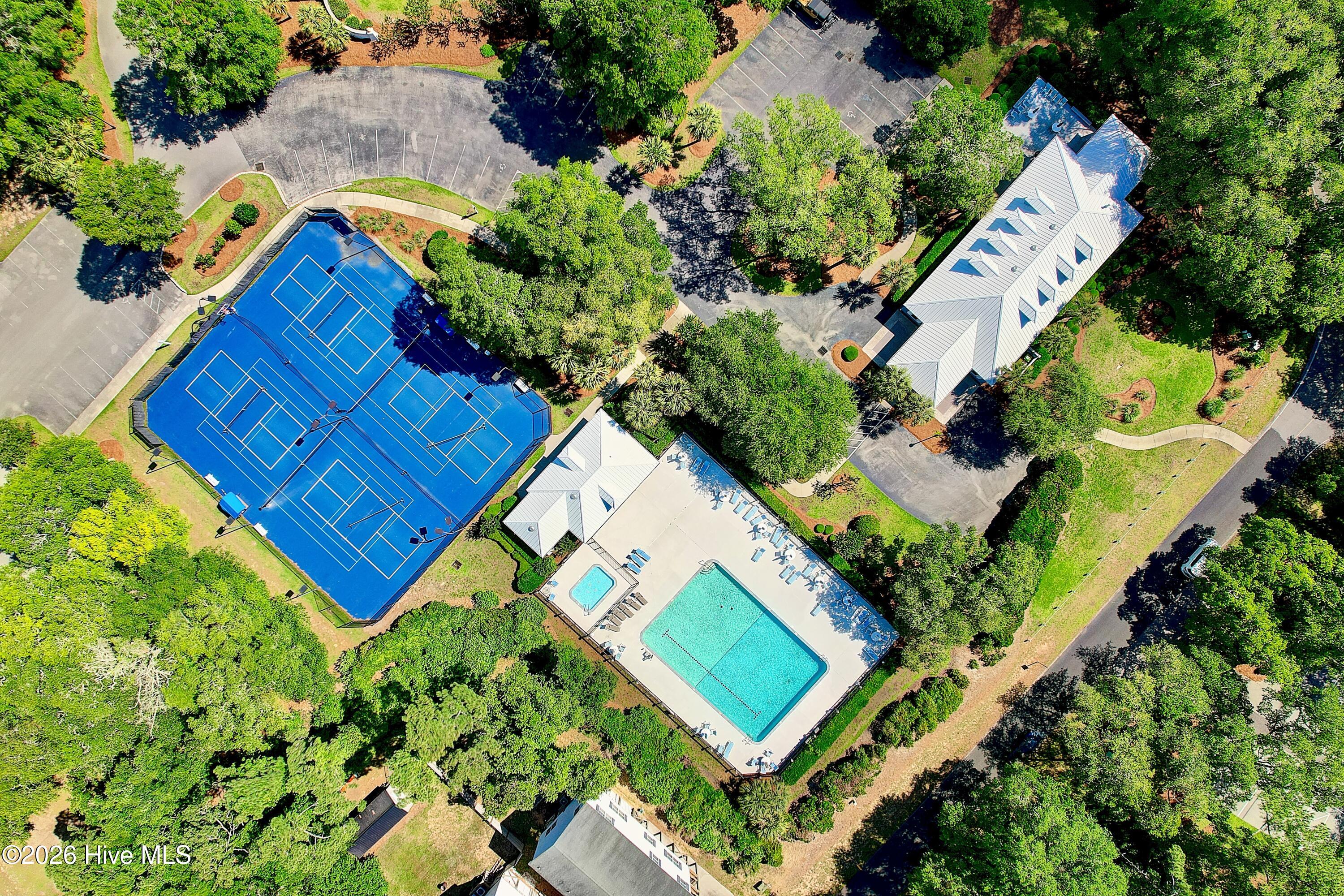 100550305 | Photo 69