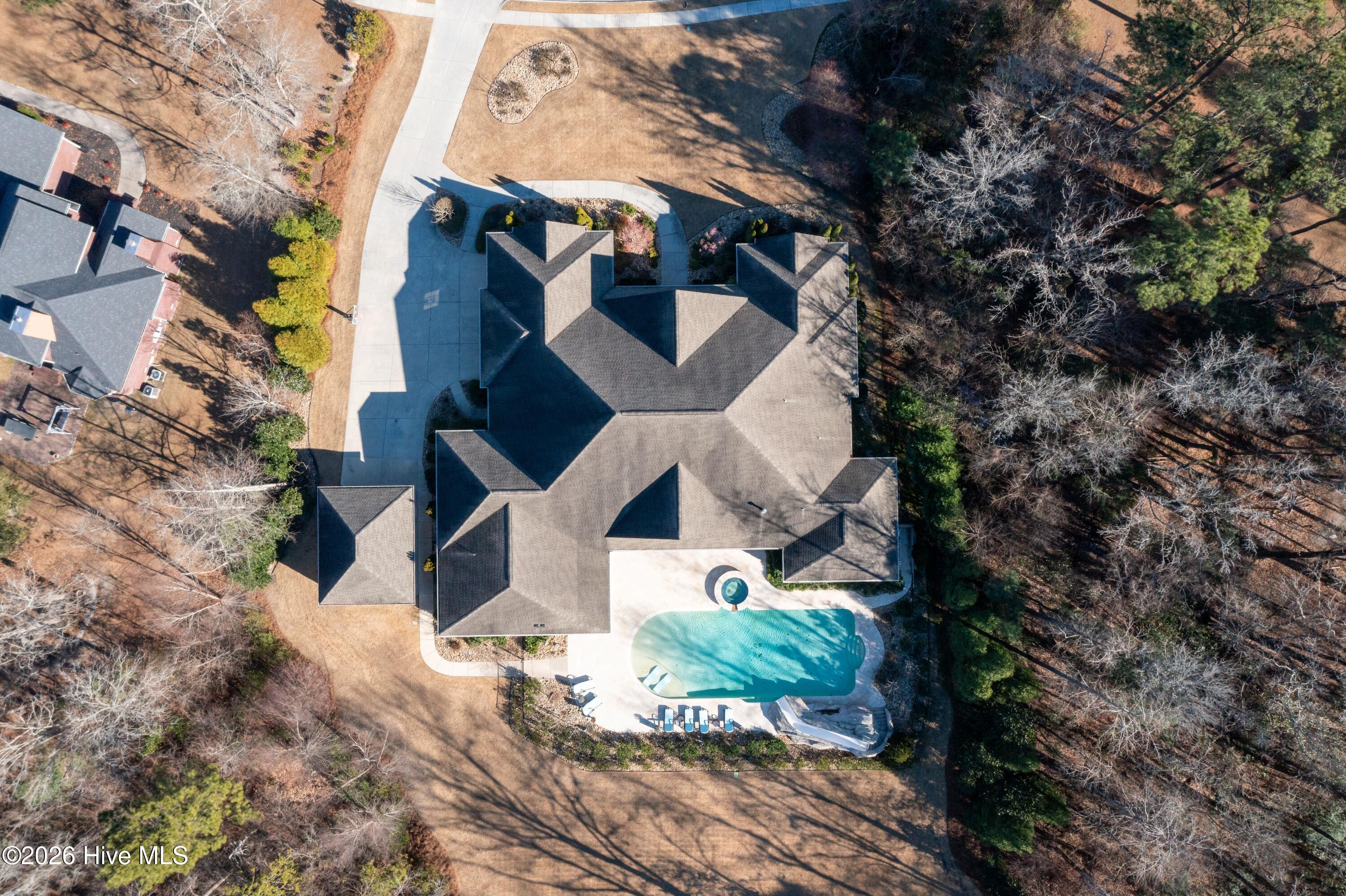 100550947 | Photo 129