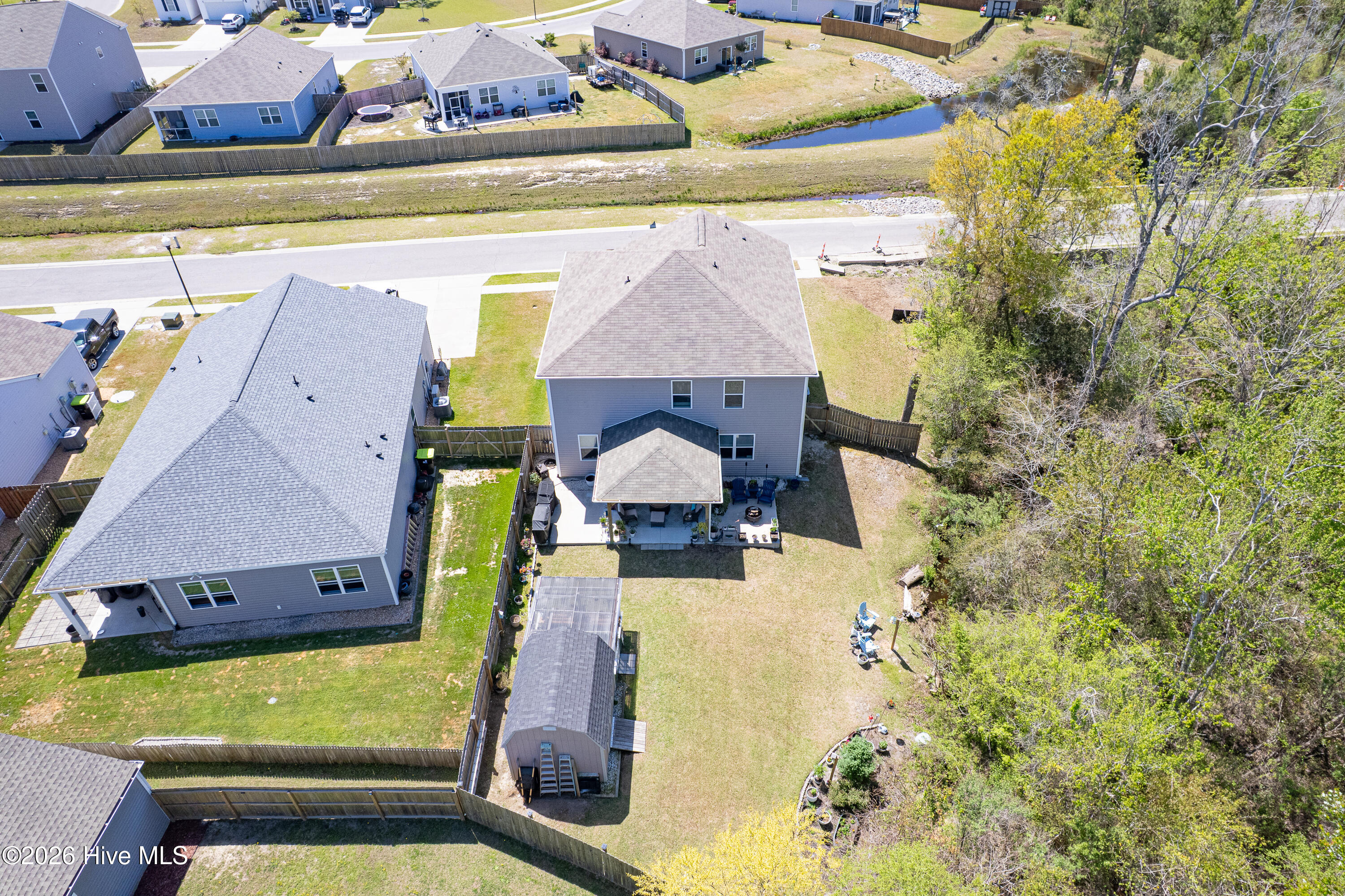 100565861 | Photo 70