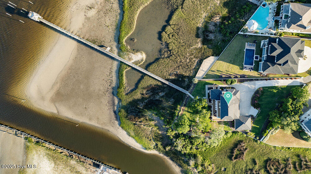 100511026 | Photo 69