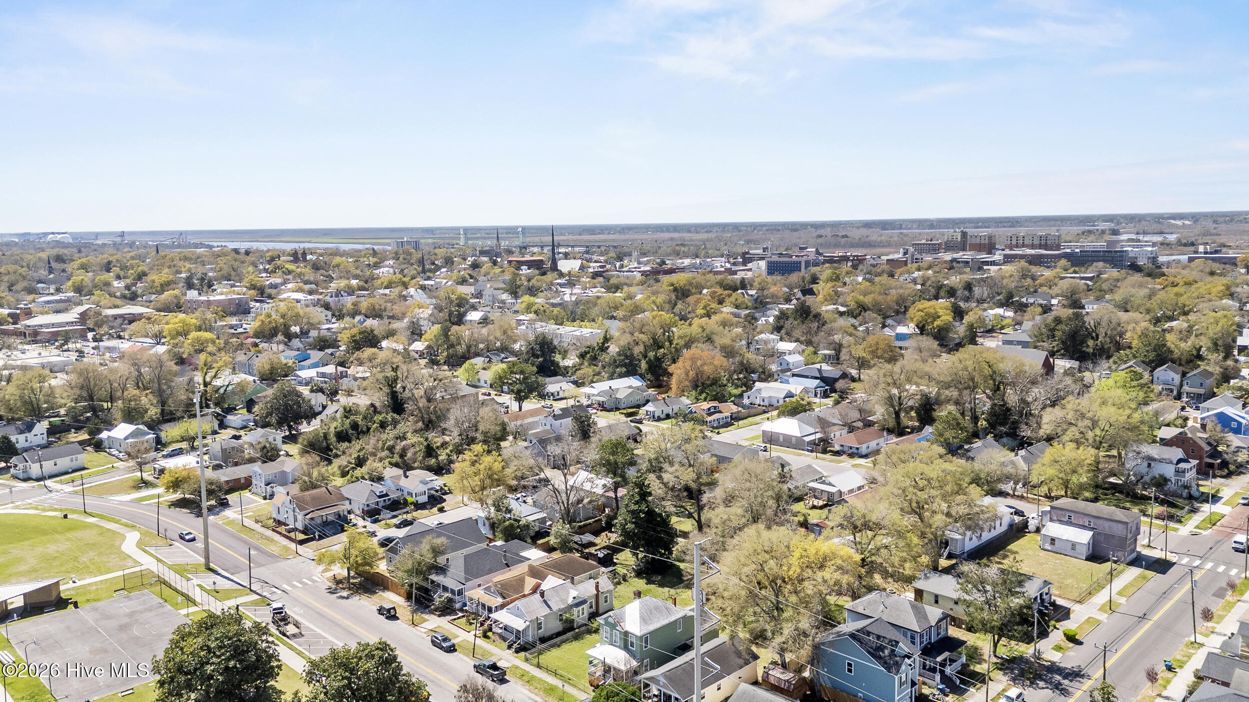 100563466 | Photo 34