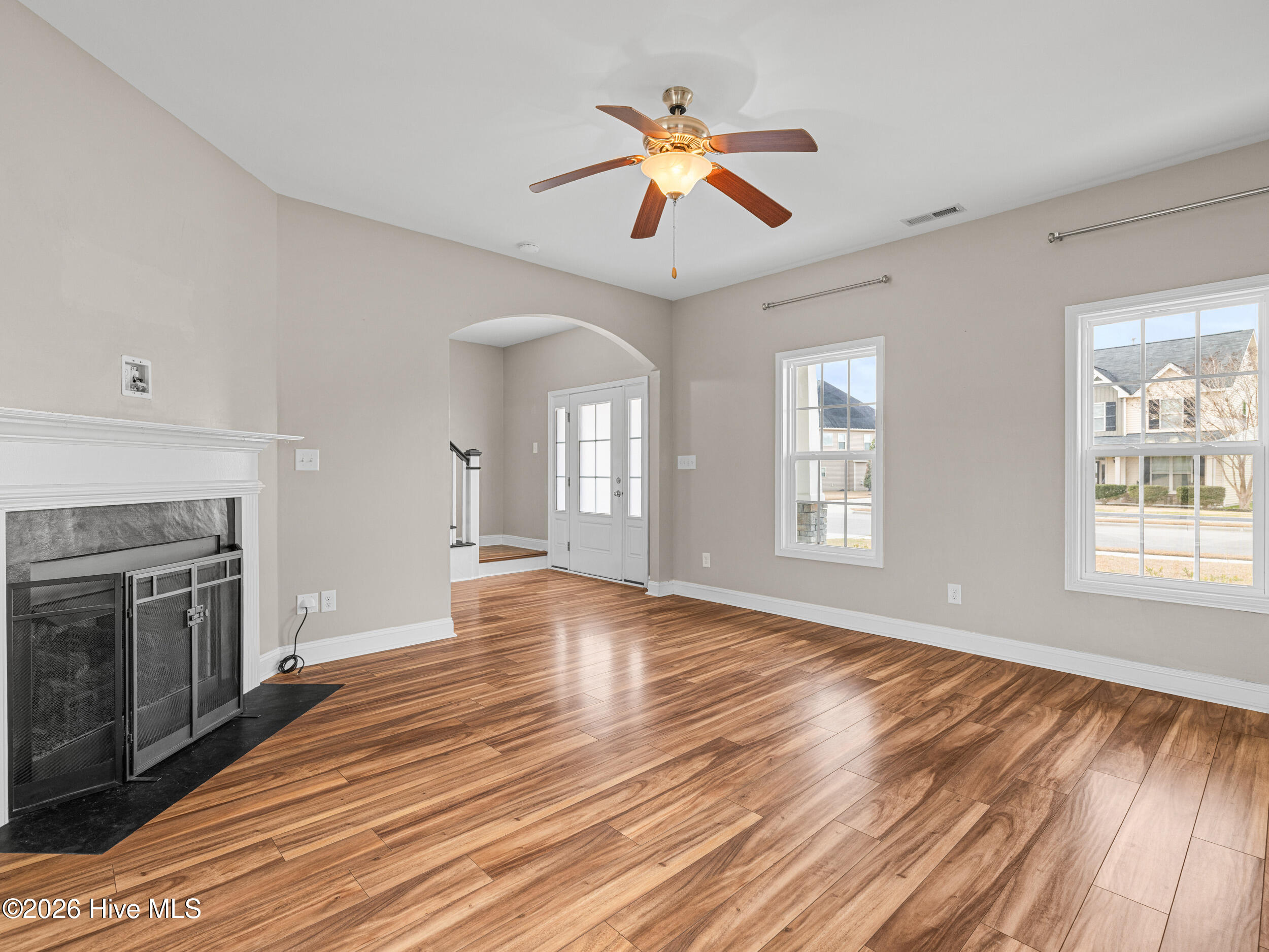 100547442 | Photo 14