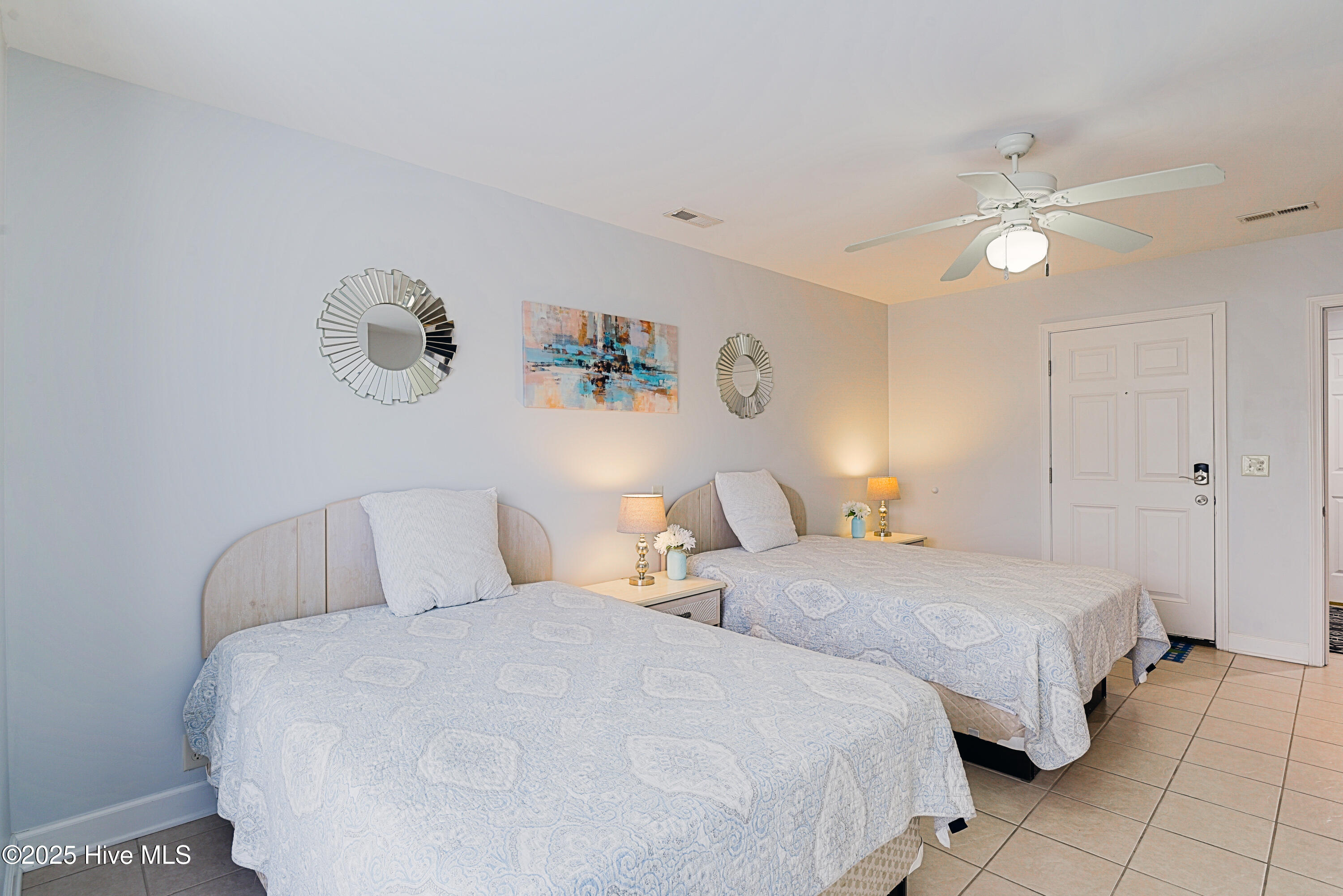 100508154 | Photo 28