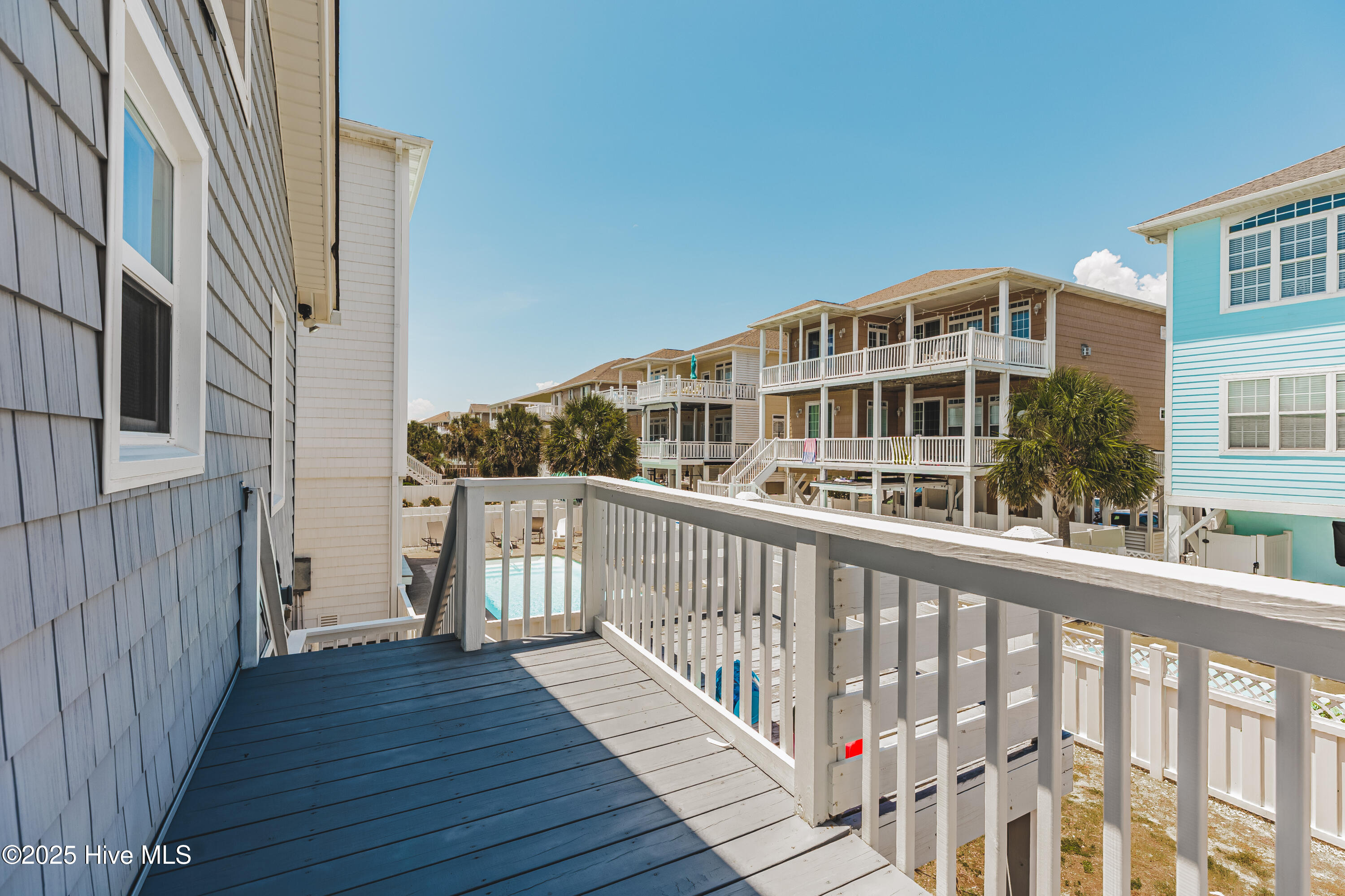 100521166 | Photo 29