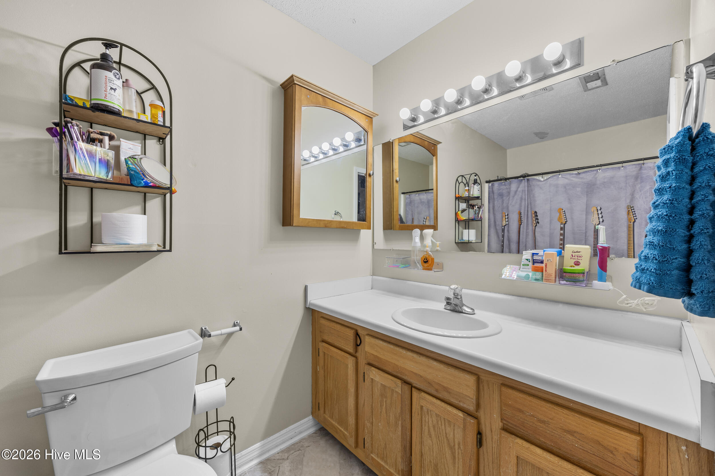 100565830 | Photo 19