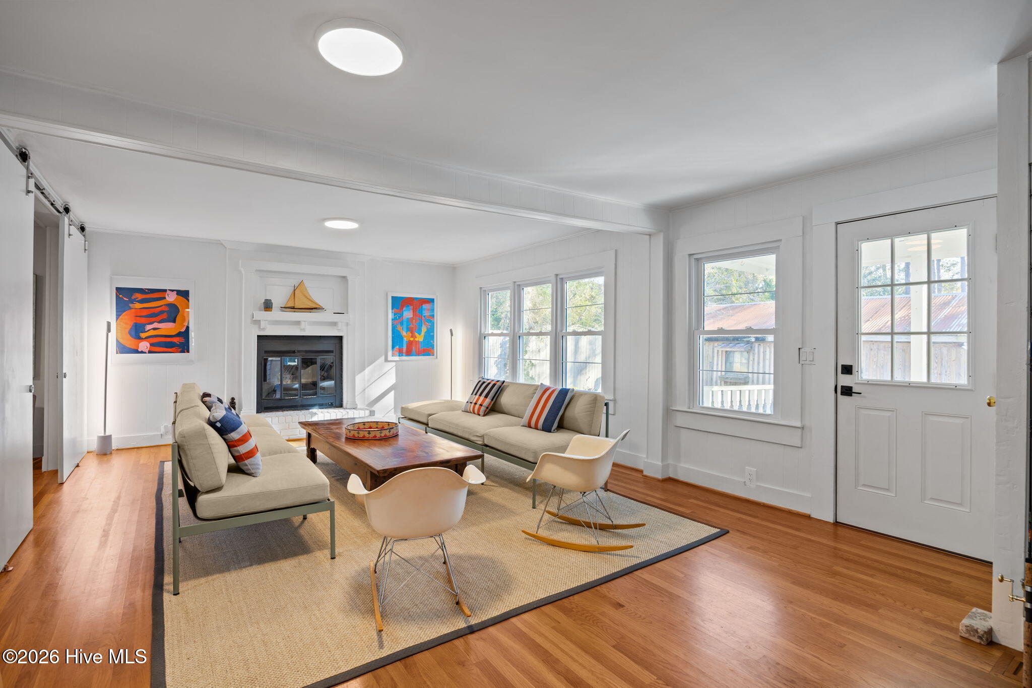 100560514 | Photo 10