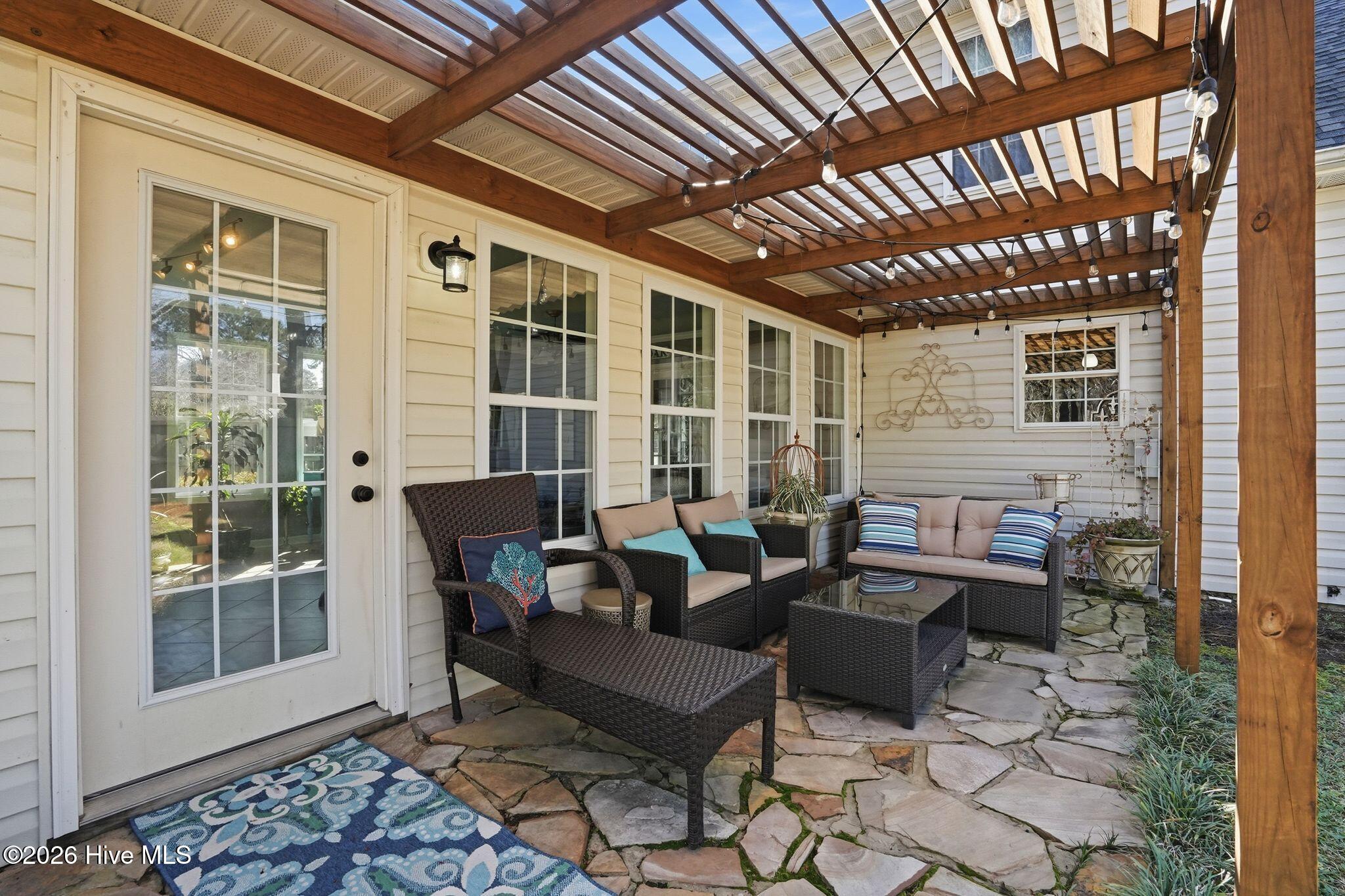 100557423 | Photo 60