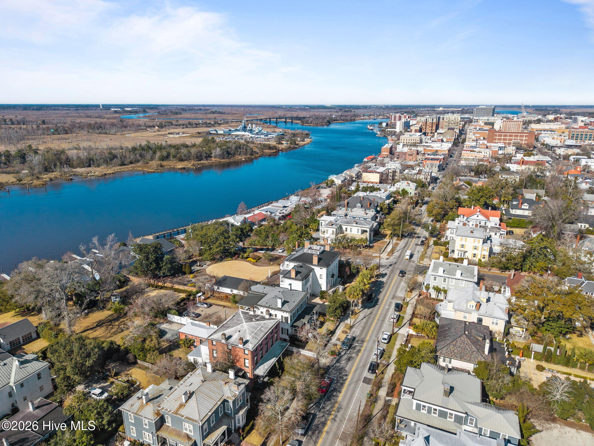 100552895 | Photo 40