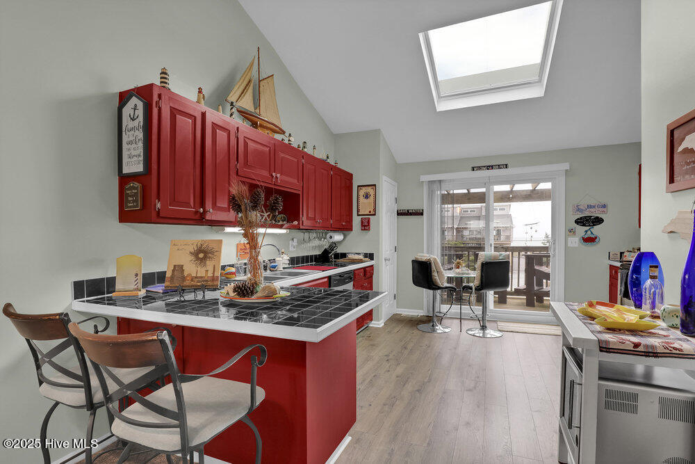 100513215 | Photo 14