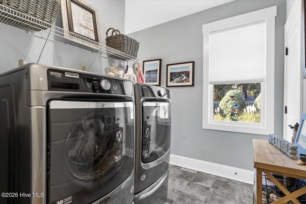 100547784 | Photo 36