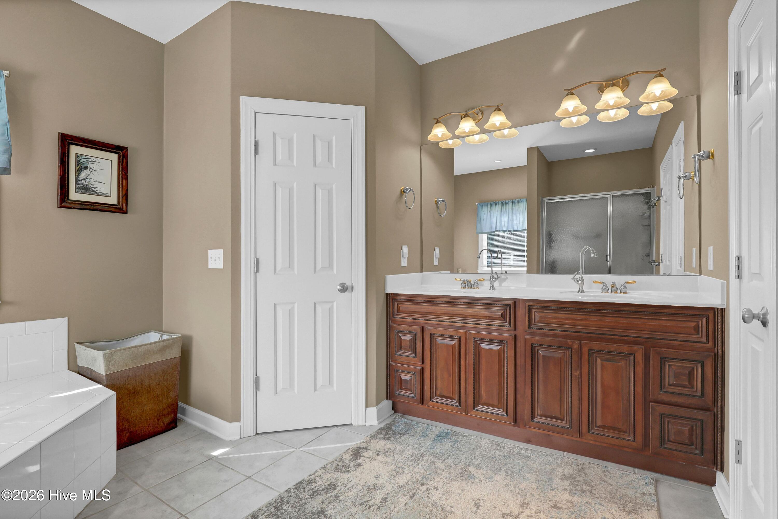 100555539 | Photo 22