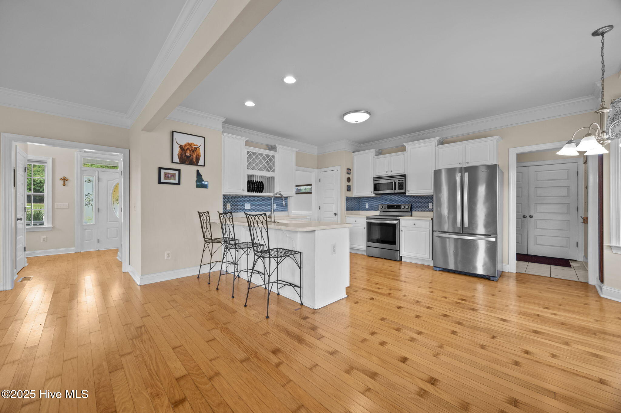 100530646 | Photo 11