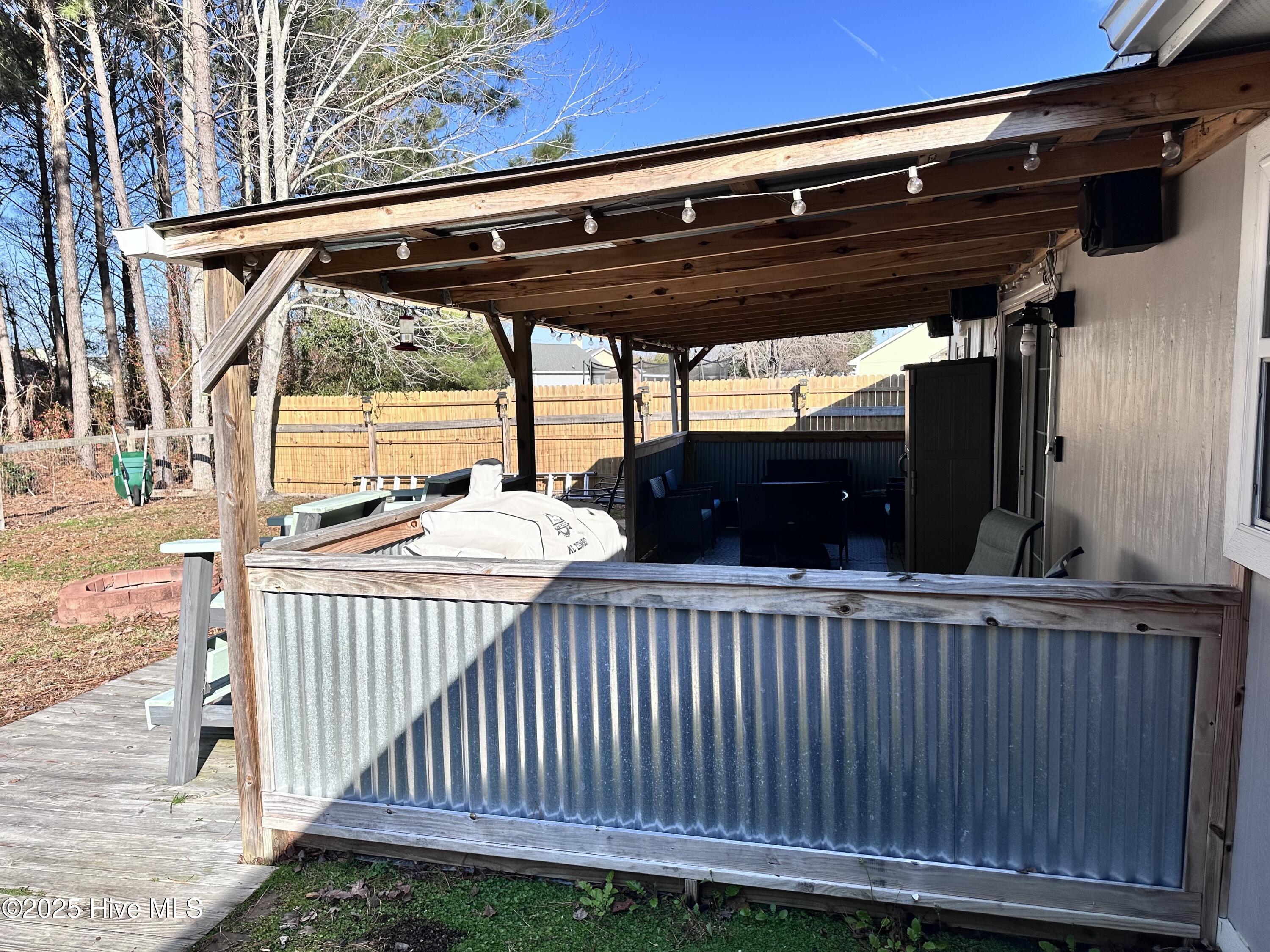 100546985 | Photo 39