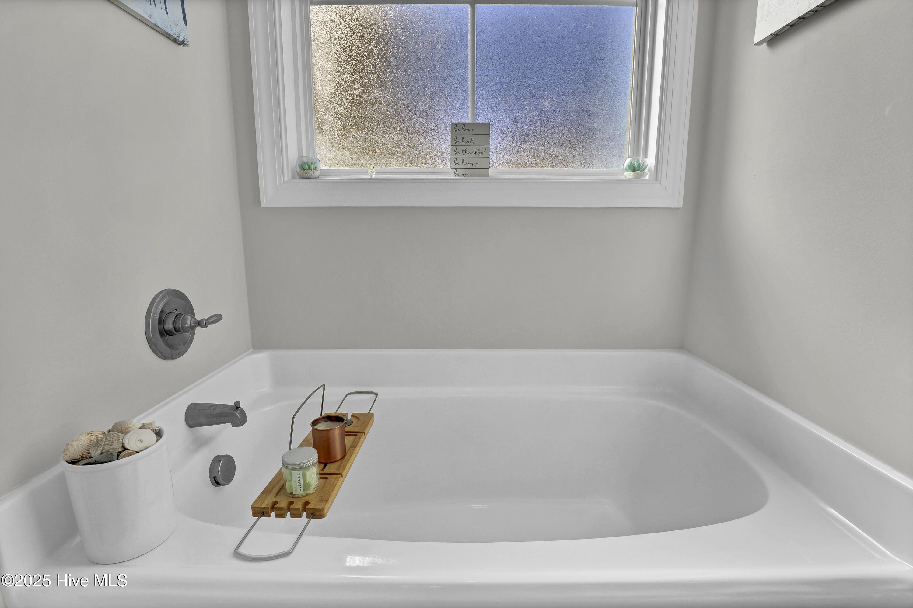 100538907 | Photo 56