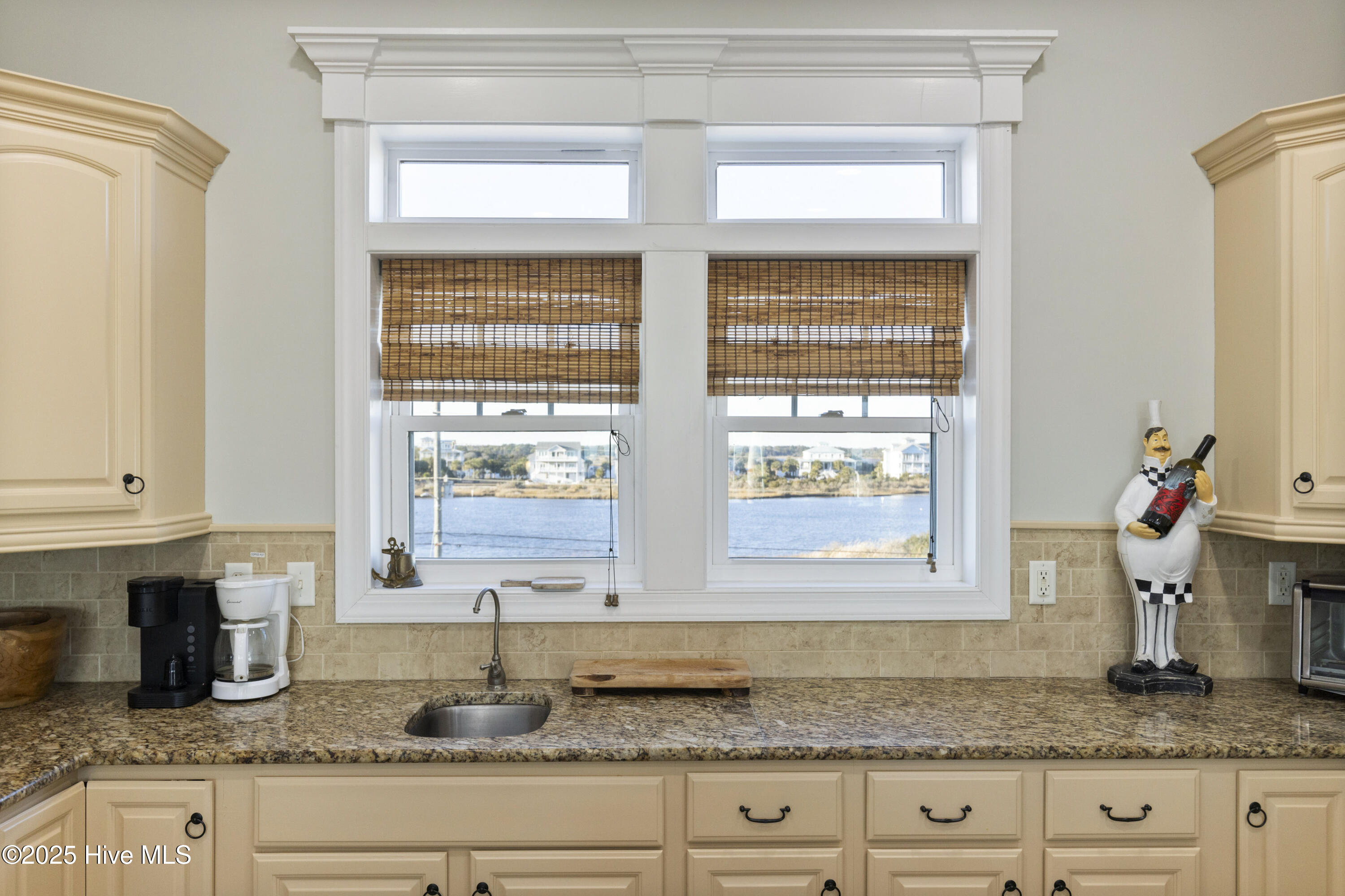 100546411 | Photo 12