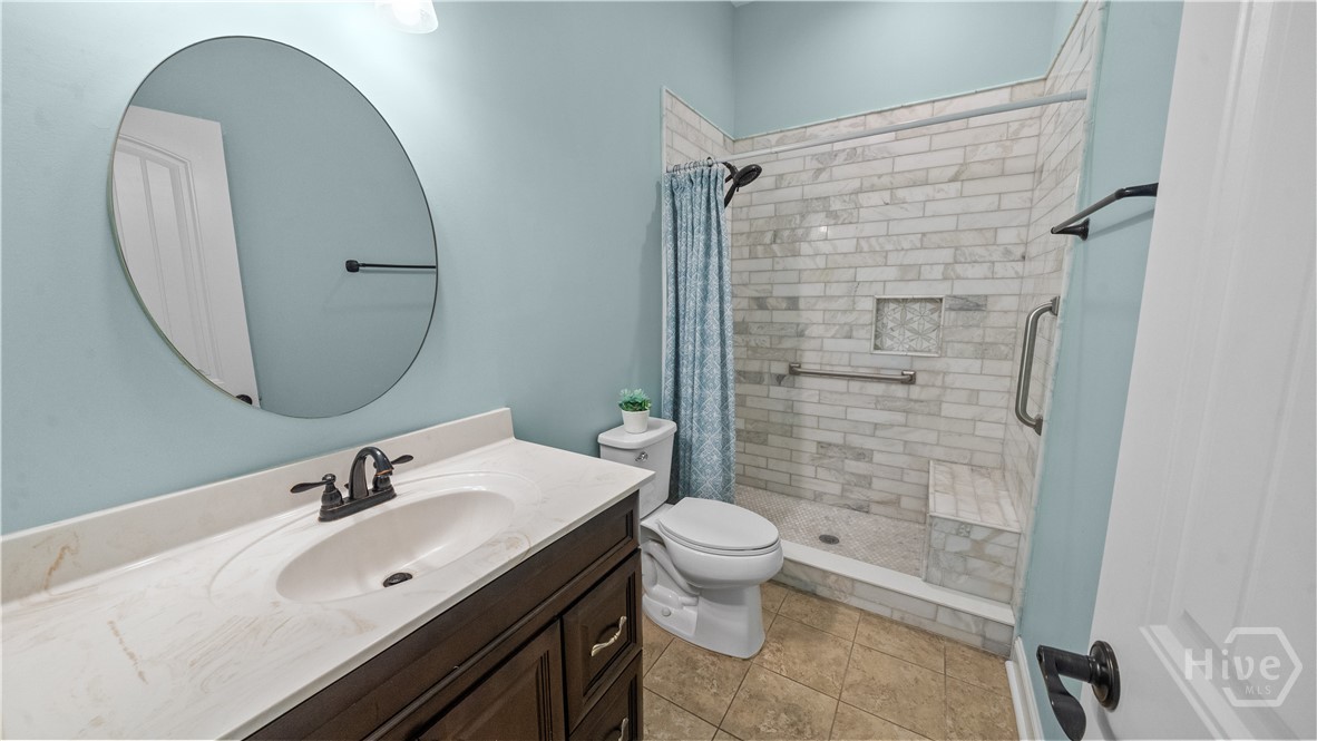 down stairs full bath