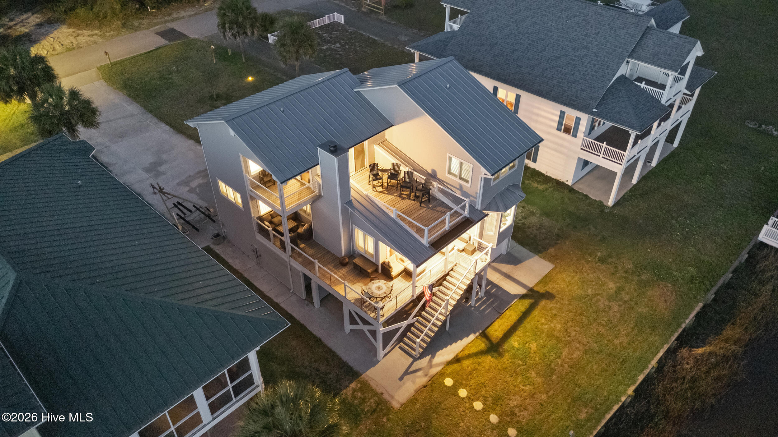 100564811 | Photo 97