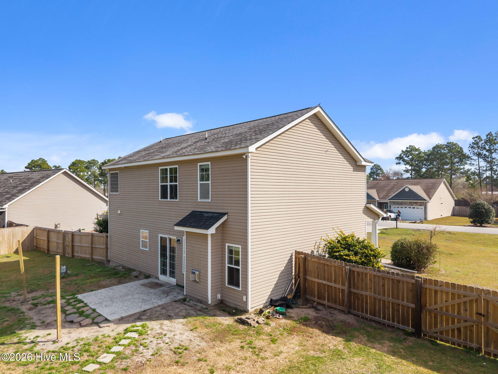 100557440 | Photo 42